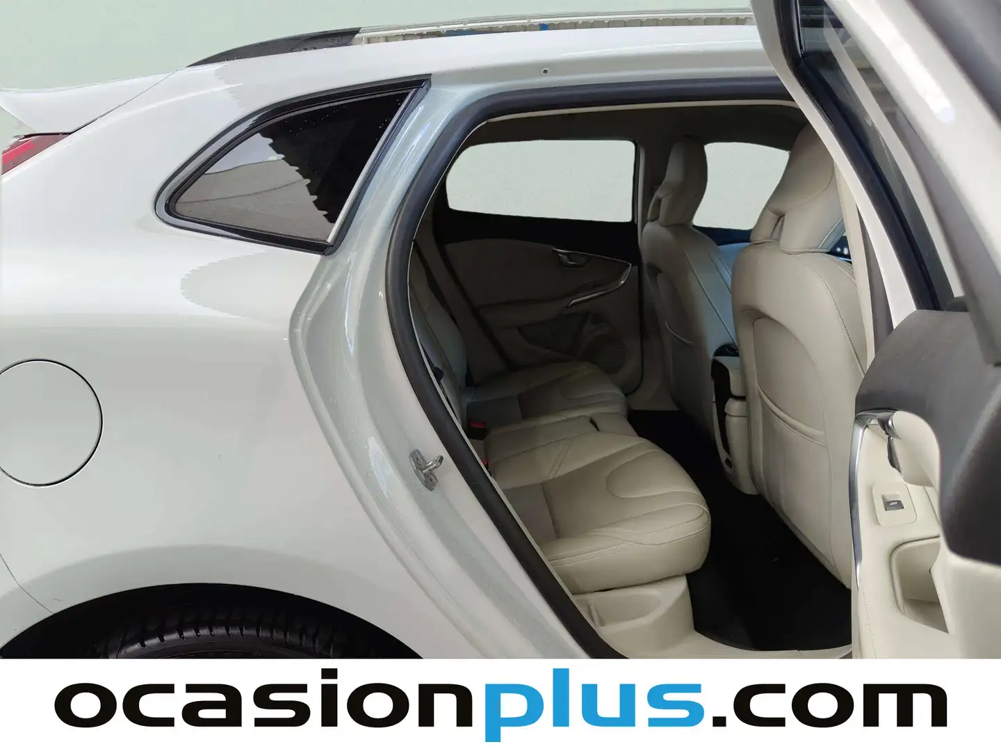 Foto Volvo V40 Cross Country Volvo V40 Cross Country Cross Country T3 Pro Auto  (152 CV)