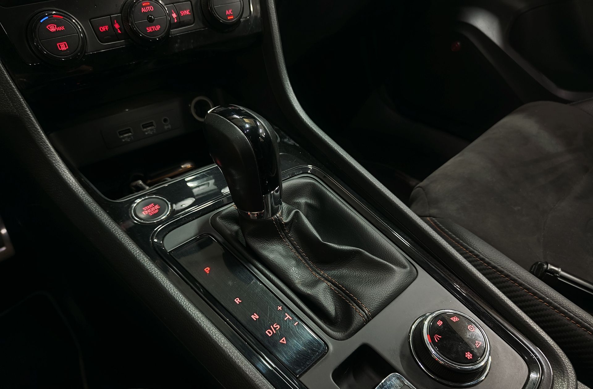 Cupra Ateca 2.0 TSI 4Drive DSG - foto 5