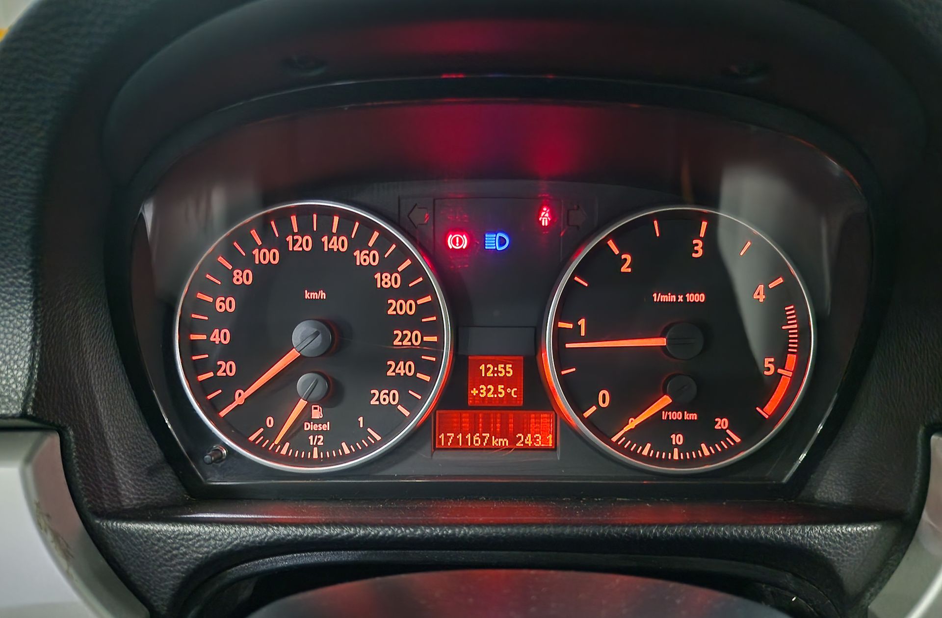 BMW Serie 3 318d - foto 18