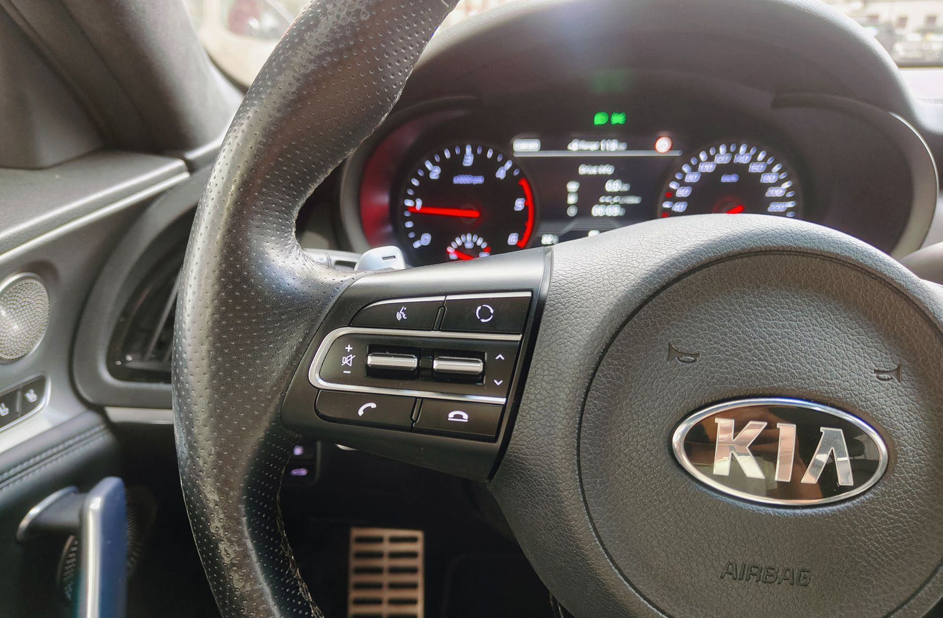 Kia Stinger 2.2 CRDi GT Line 4x2 - foto 32