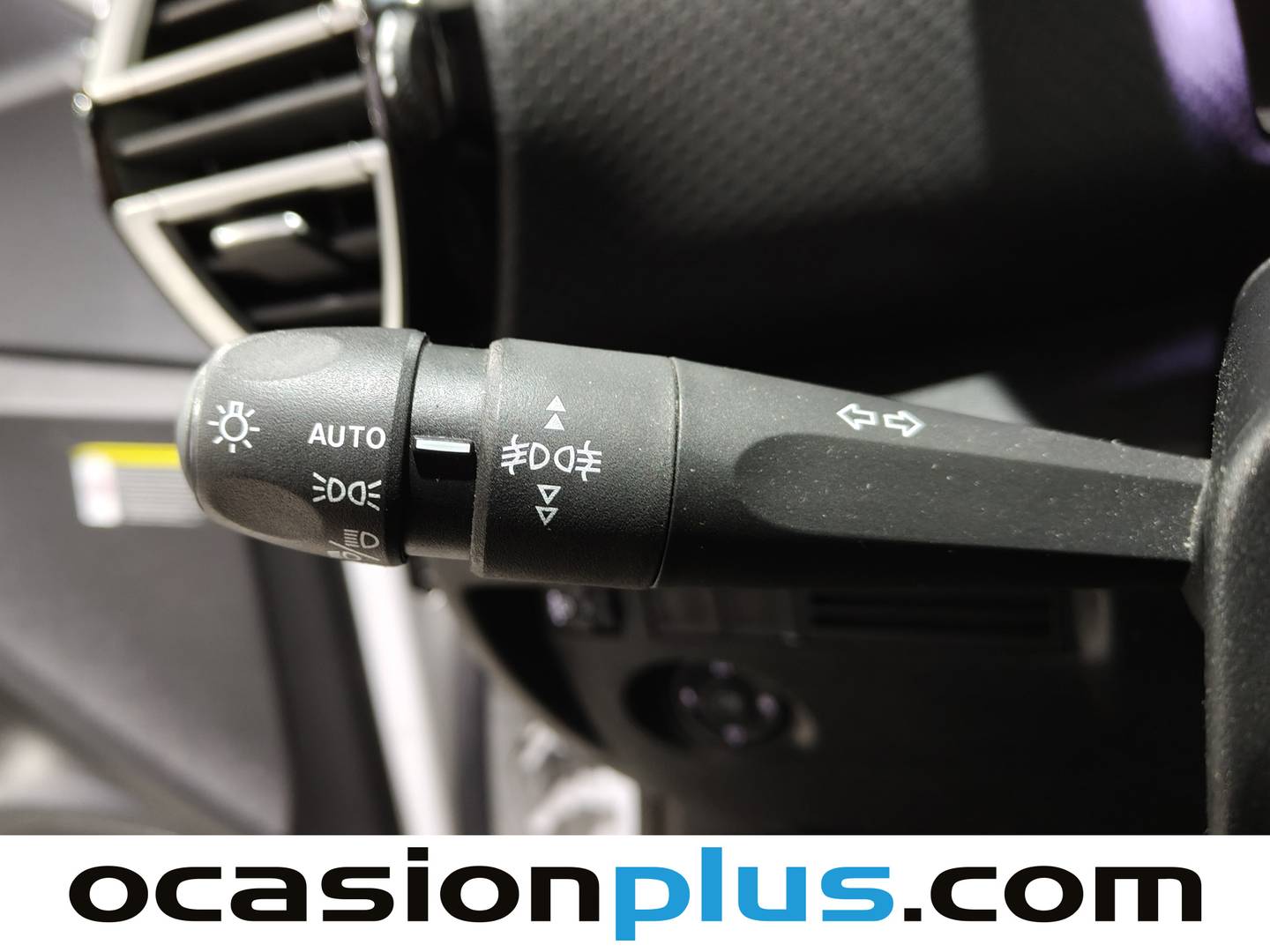 Foto Citroën C4 Citroen C4 PureTech 130 S&S Shine (130 CV)