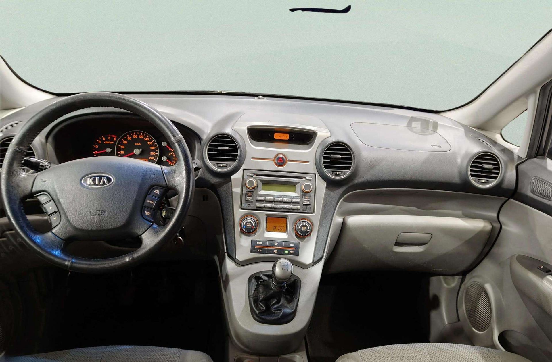 Kia Carens 2.0 CRDi Emotion - foto 7