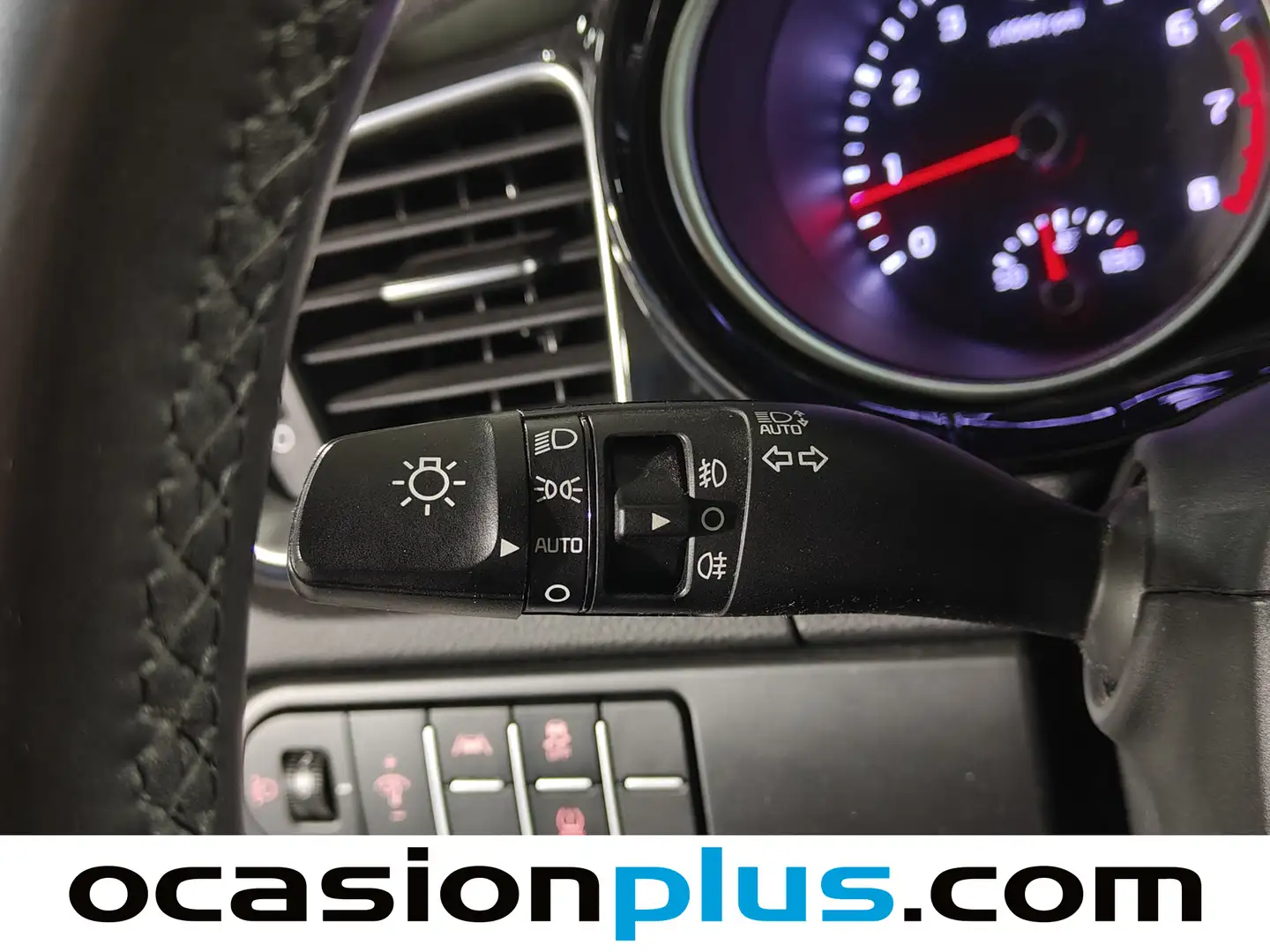 Foto KIA XCeed Kia XCeed 1.5 MHEV iMT Tech (160 CV)