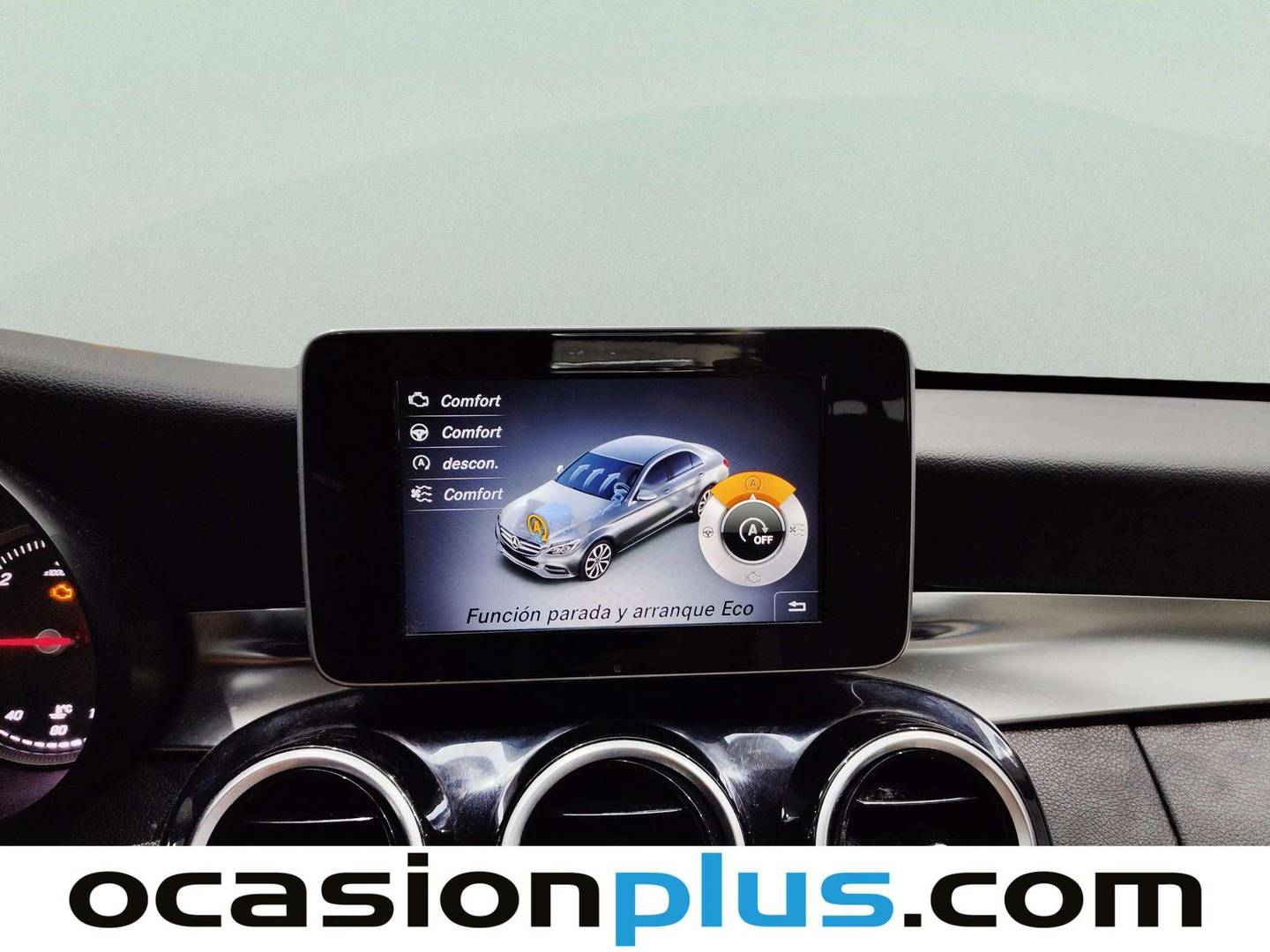 Equipamiento del Mercedes Clase C Mercedes Clase C 220 BlueTEC (170 CV)