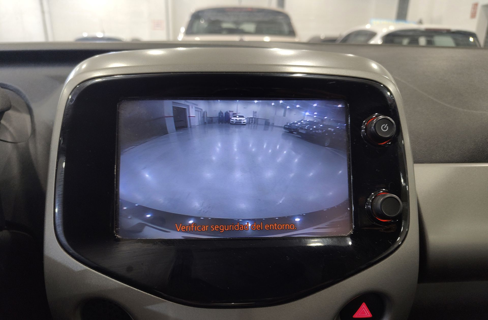 Toyota Aygo 1.0 70 x-play - foto 7
