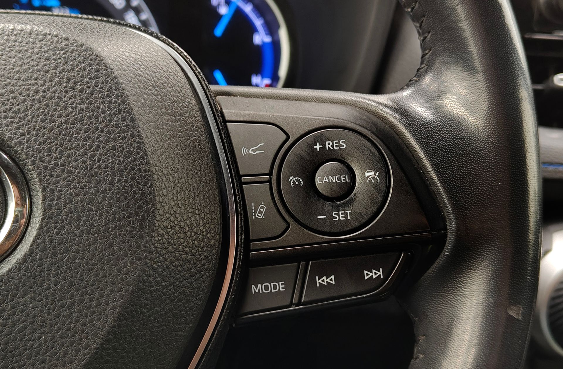 Toyota RAV4 2.5l hybrid Feel! - foto 31