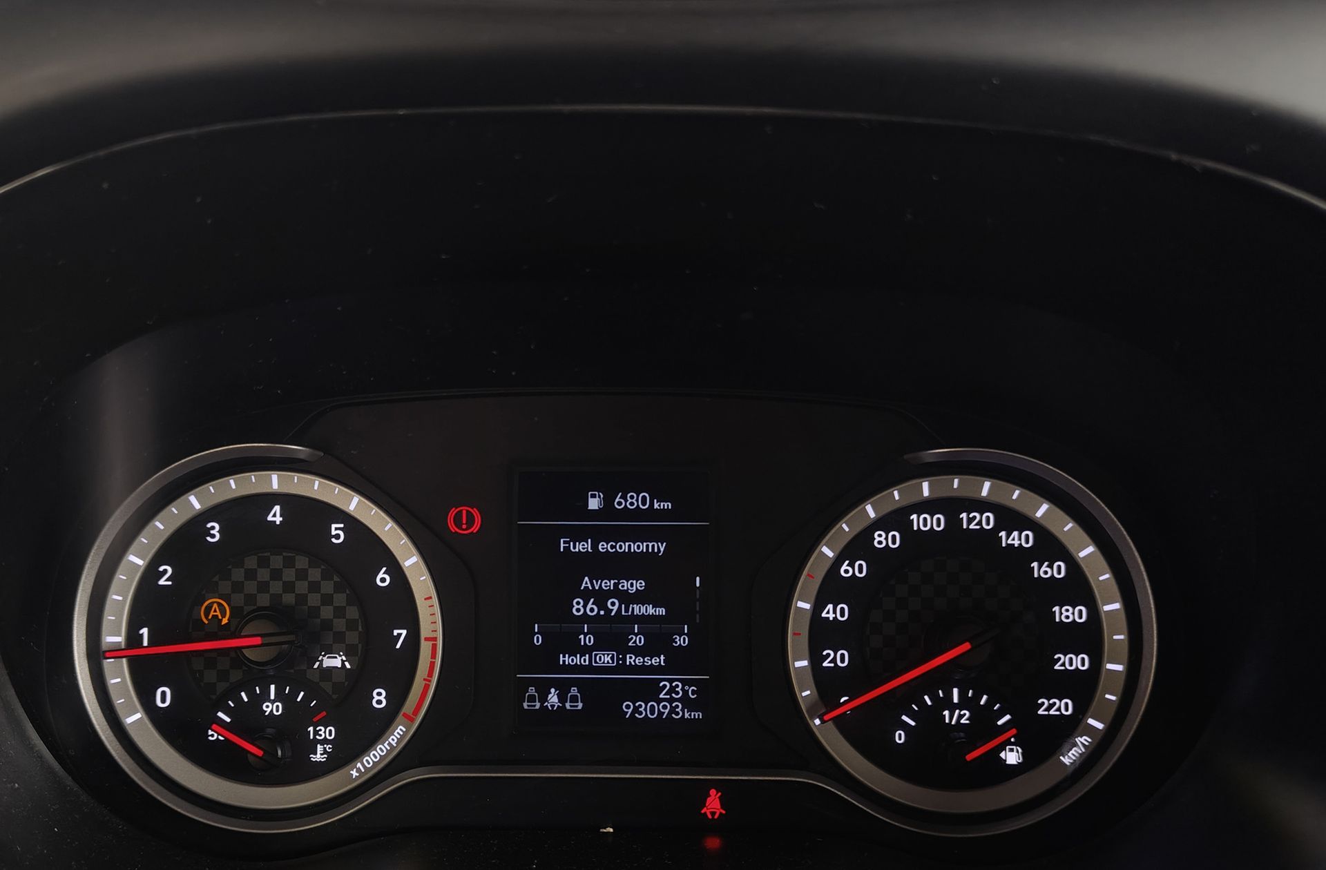 Hyundai i10 1.0 Essence - foto 18