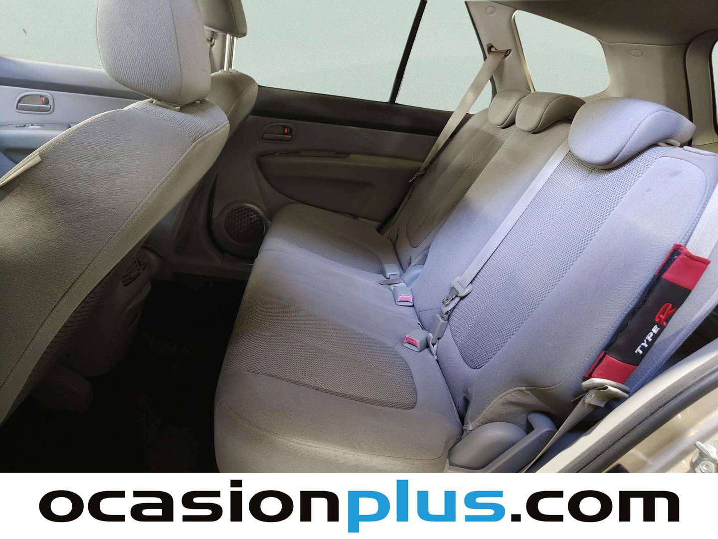 Foto asientos traseros KIA Carens KIA Carens 2.0 CRDI VGT Emotion (140 CV)