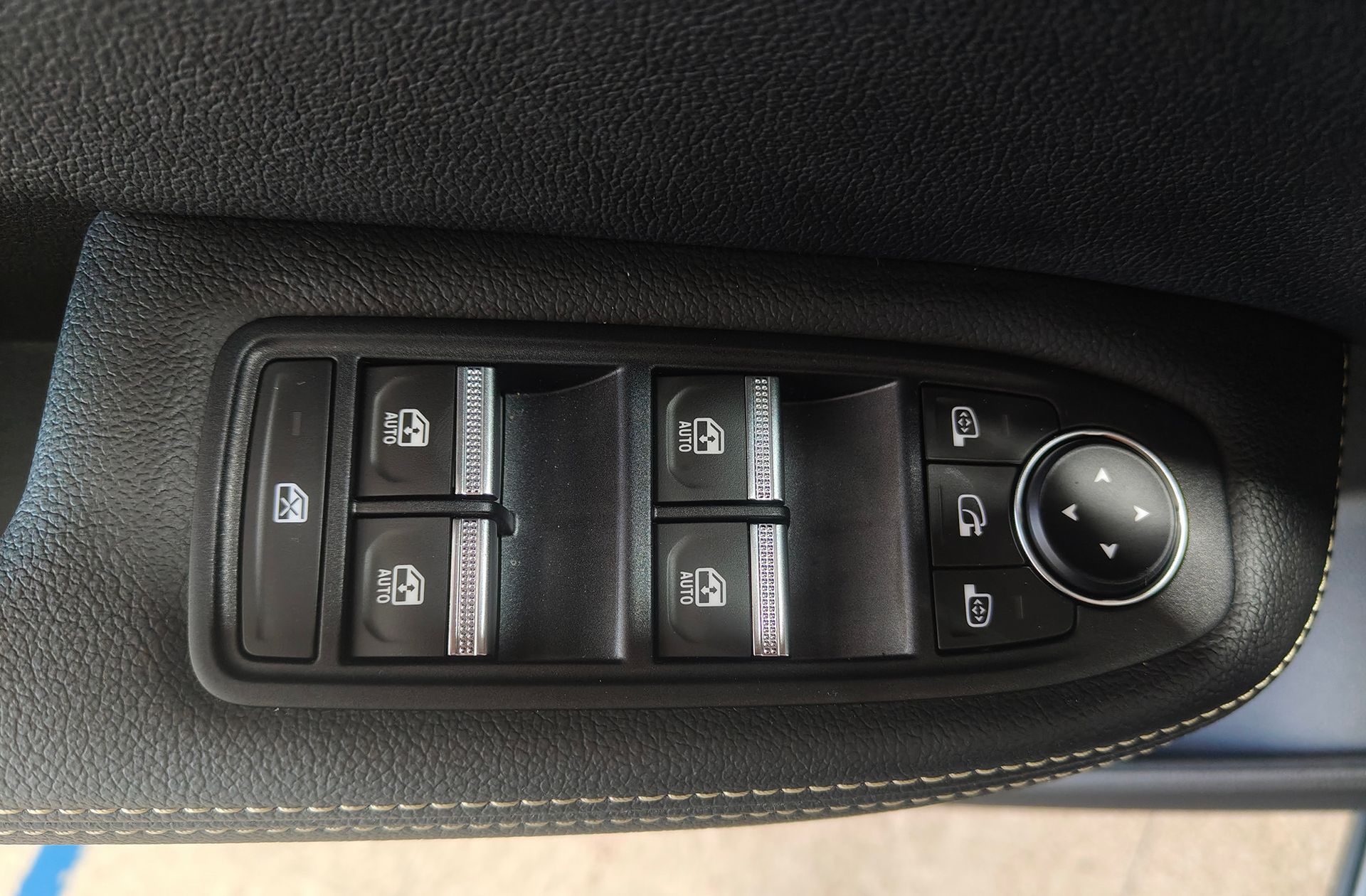 Renault Arkana Techno E-Tech full hybrid - foto 33
