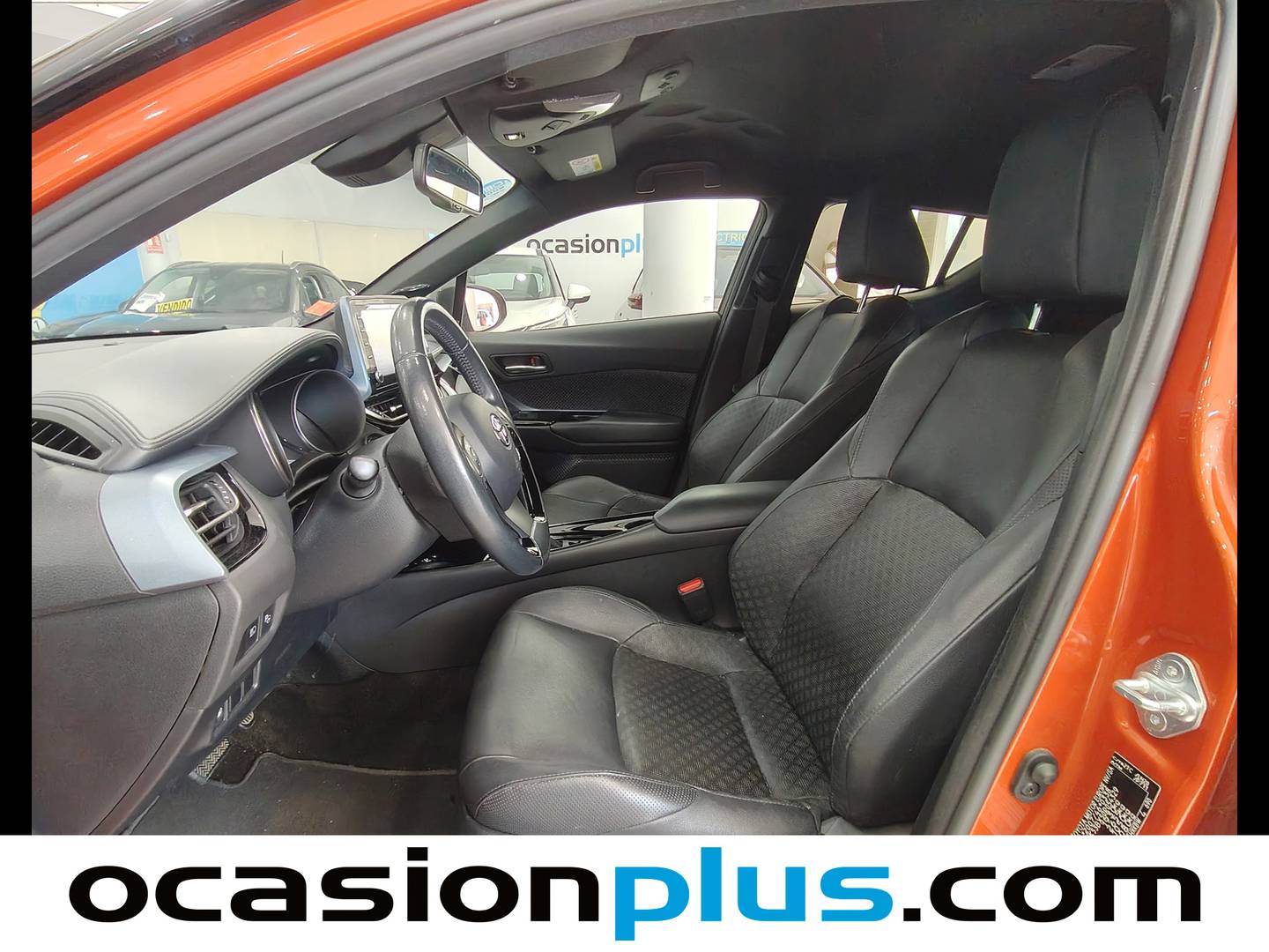Foto asientos delanteros Toyota C-HR Toyota C-HR 180H Advance (184 CV)