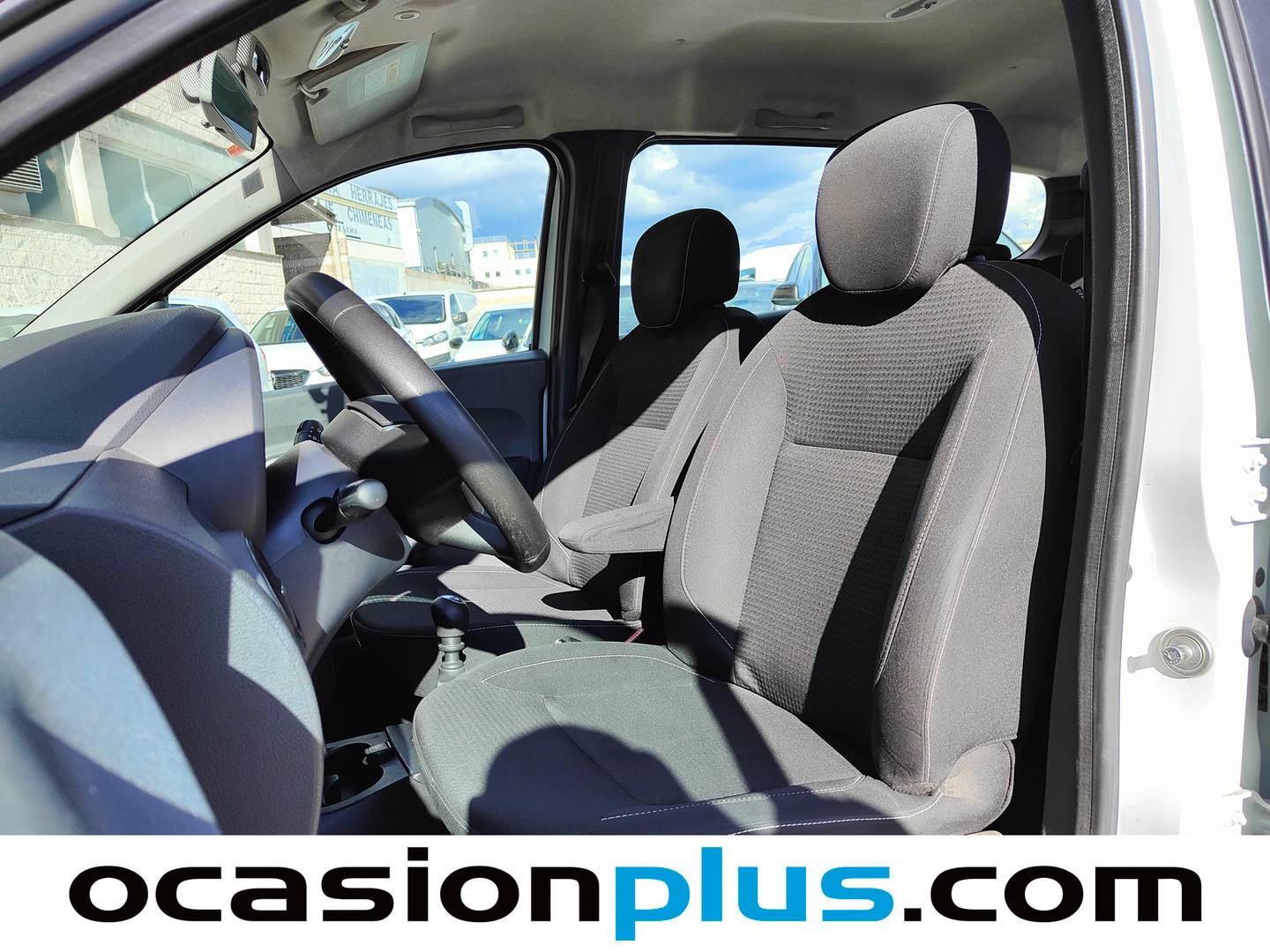 Foto asientos delanteros Dacia Lodgy Dacia Lodgy Comfort Blue dCi (95 CV)
