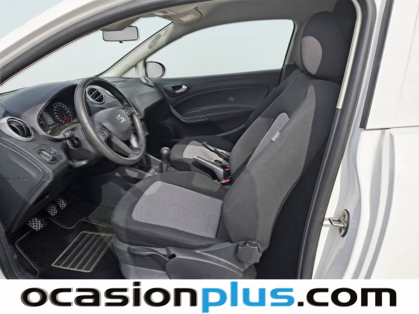Foto asientos delanteros Seat Ibiza Seat Ibiza Comercial 1.4 TDI Reference Plus (75 CV)