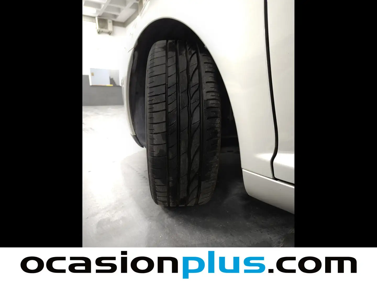 Foto Toyota Avensis Toyota Avensis 1.8 VVT-I Sol  (129 CV)