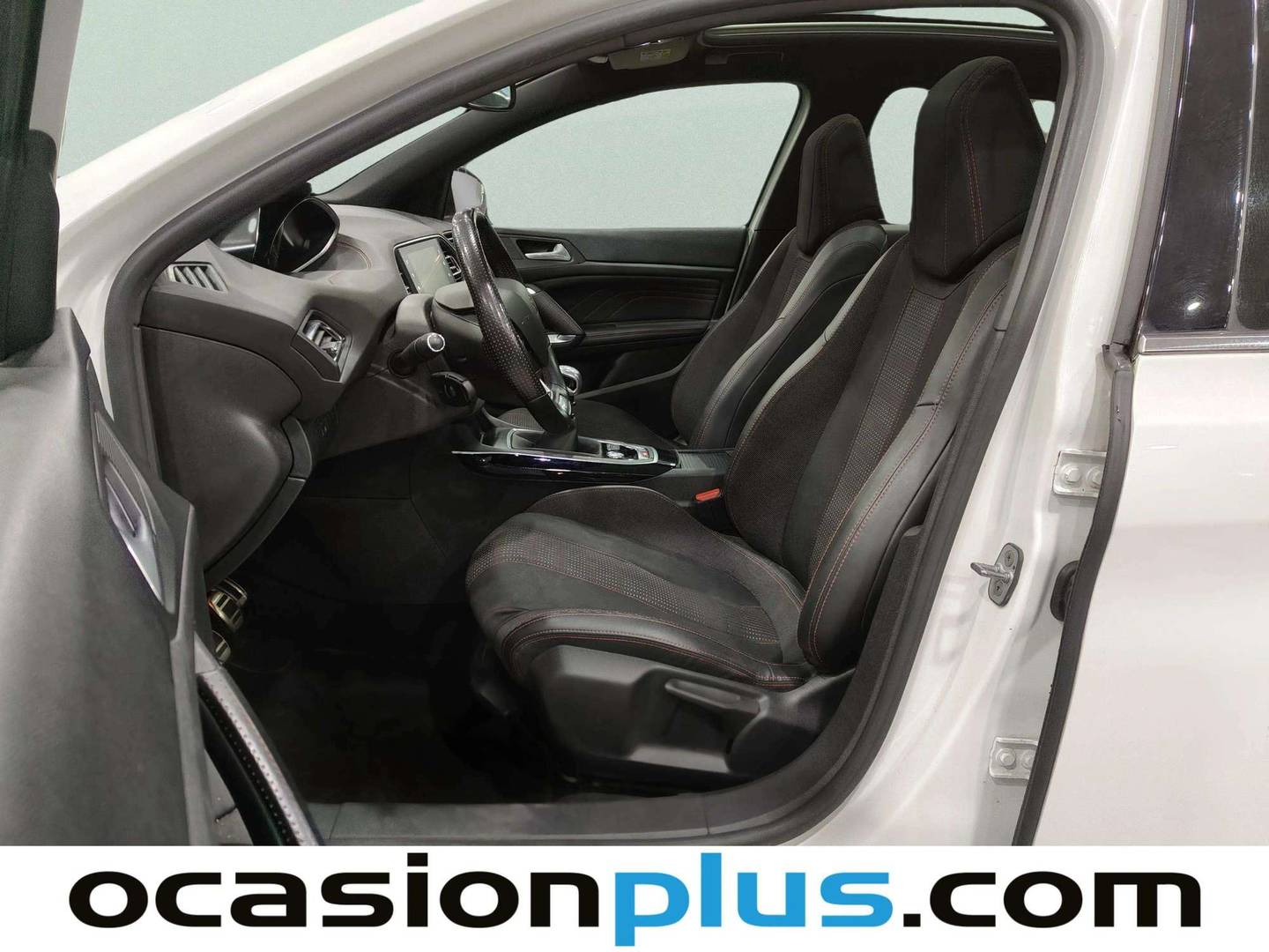 Foto asientos delanteros Peugeot 308 Peugeot 308 PureTech 130 S&S GT Line (130 CV)
