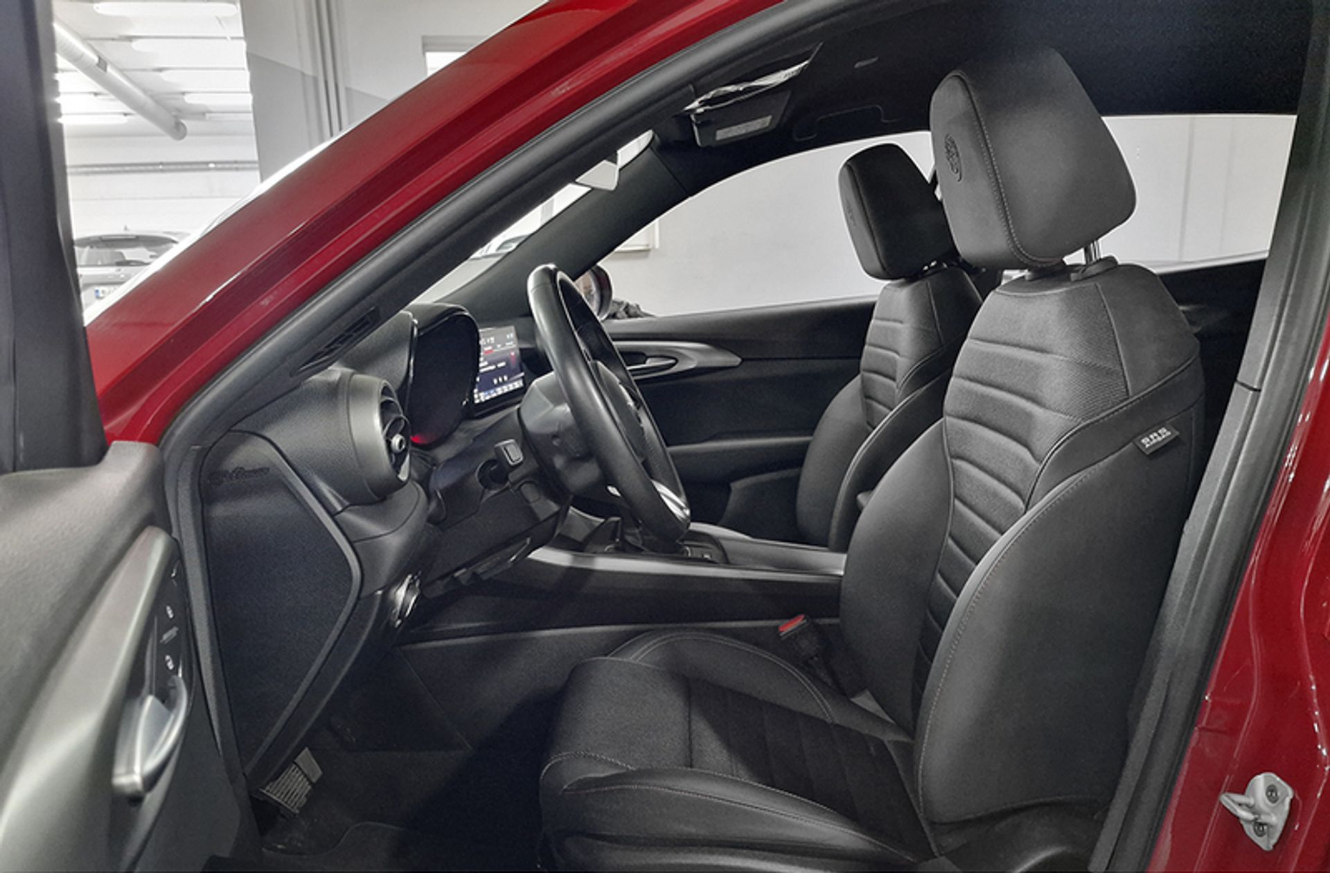 Alfa Romeo Tonale 1.5 MHEV Sprint FWD - foto 12