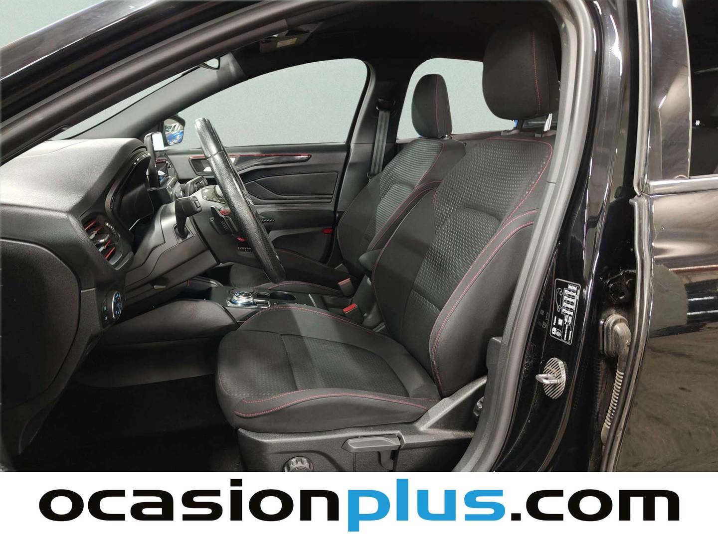 Foto asientos delanteros Ford Focus Ford Focus 1.5 Ecoblue ST-Line Auto (120 CV)