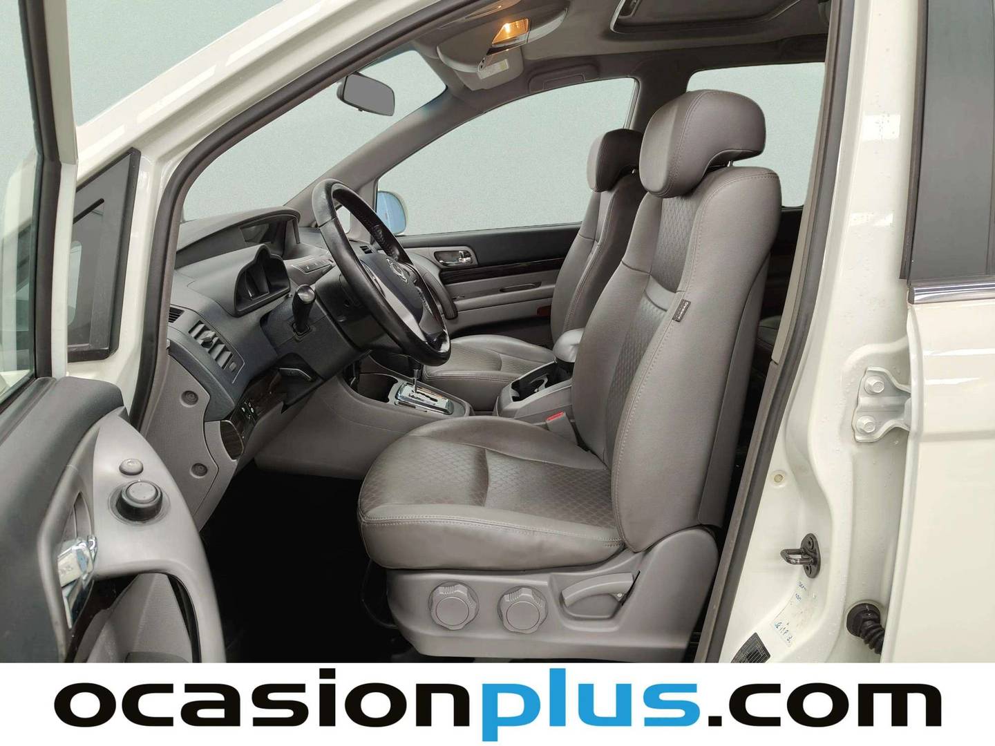 Foto asientos delanteros SsangYong Rodius SsangYong Rodius D22T Limited Auto (178 CV) 7 Plazas