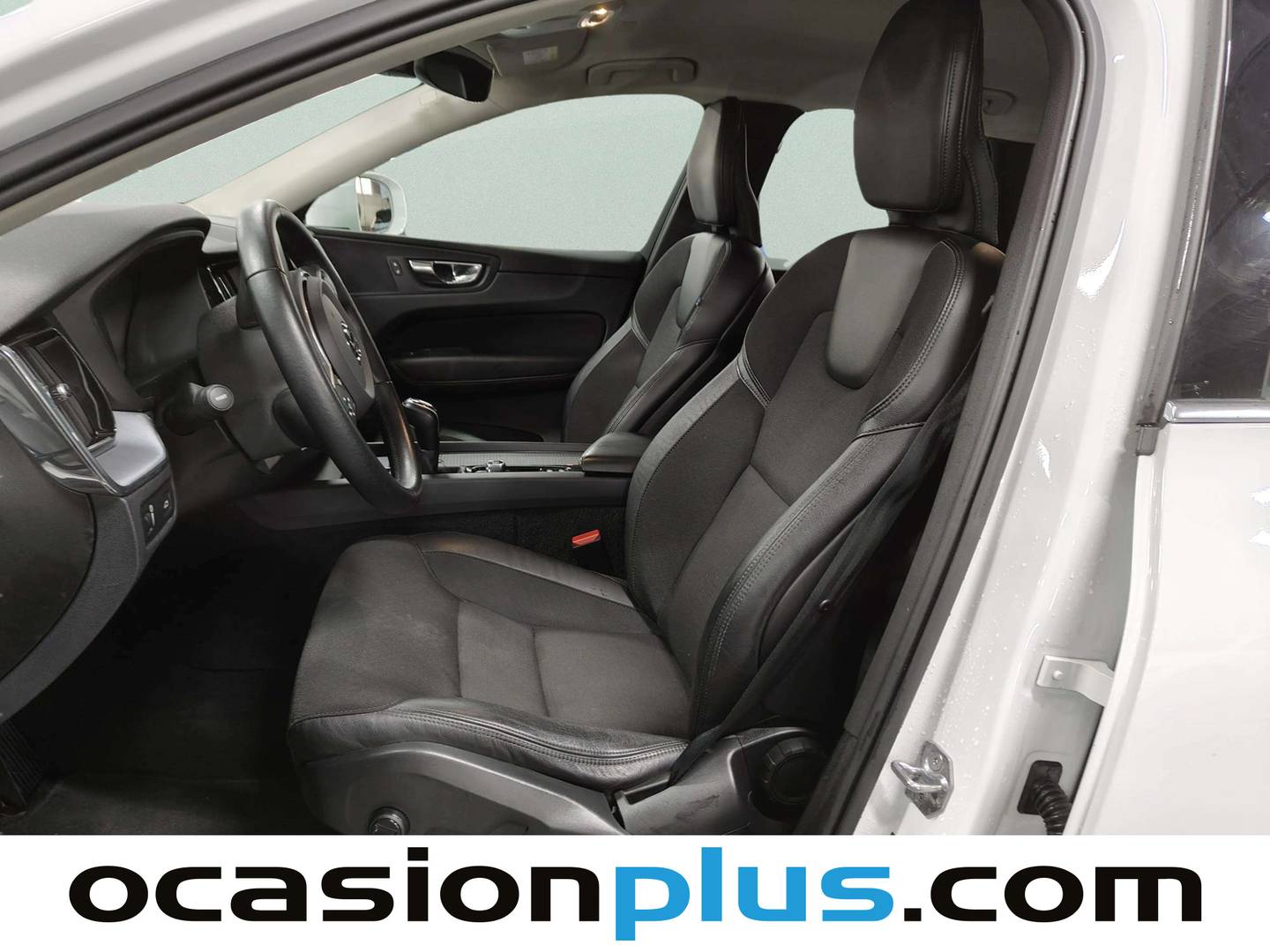 Foto asientos delanteros Volvo XC60 Volvo XC60 D3 Business Plus (150 CV)