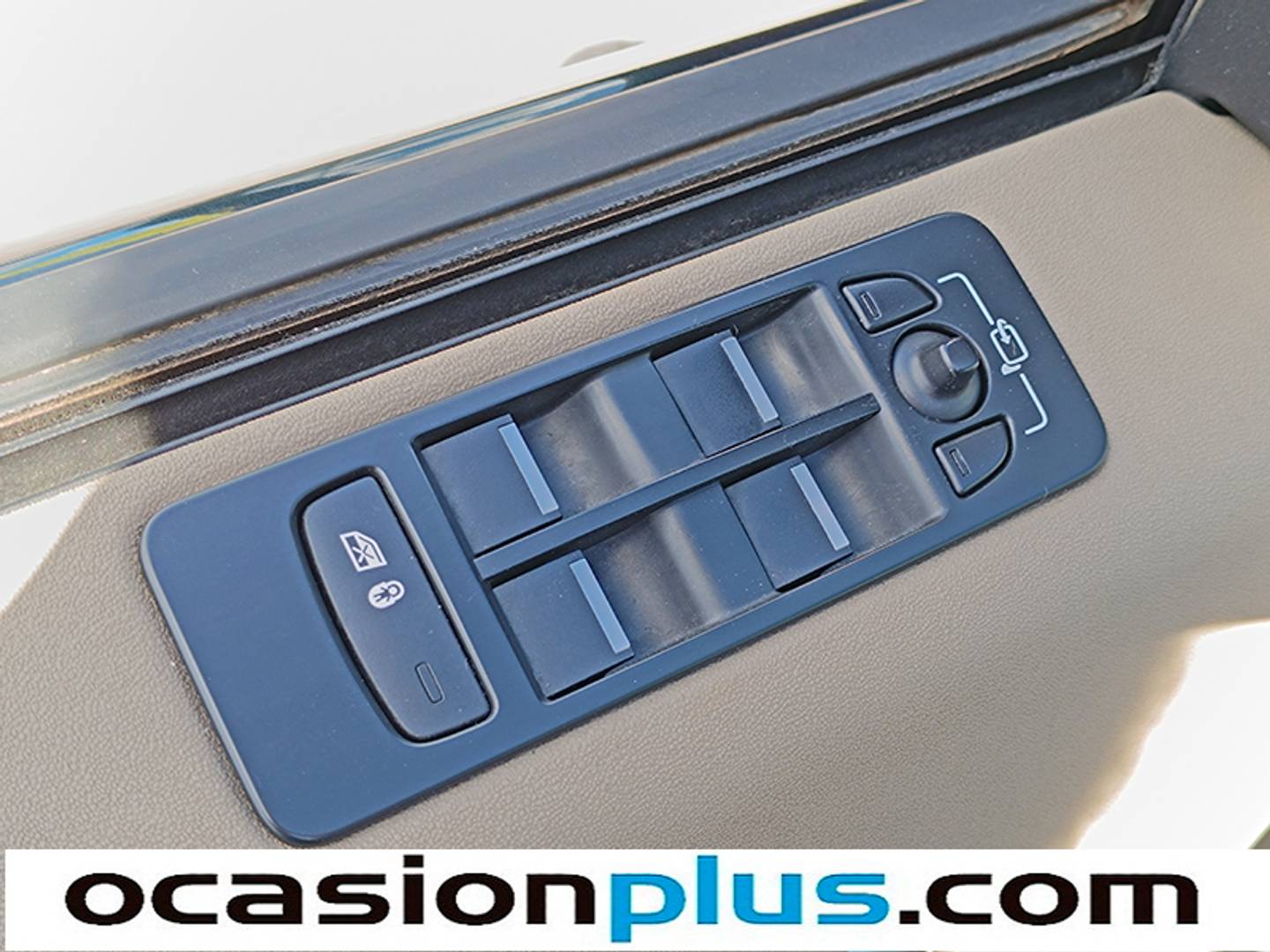 Foto Land Rover Discovery Sport Land Rover Discovery Sport 2.0L TD4 HSE 4x4 (180 CV) Auto