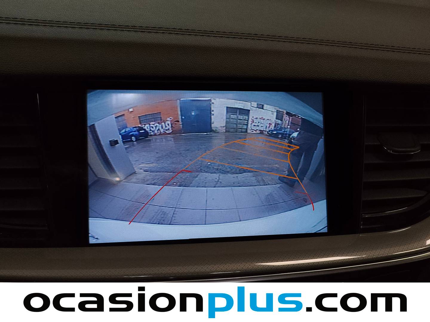 Foto Opel Insignia Opel Insignia Sports Tourer 1.6 CDTI S&S ecoTEC Selective (136 CV)