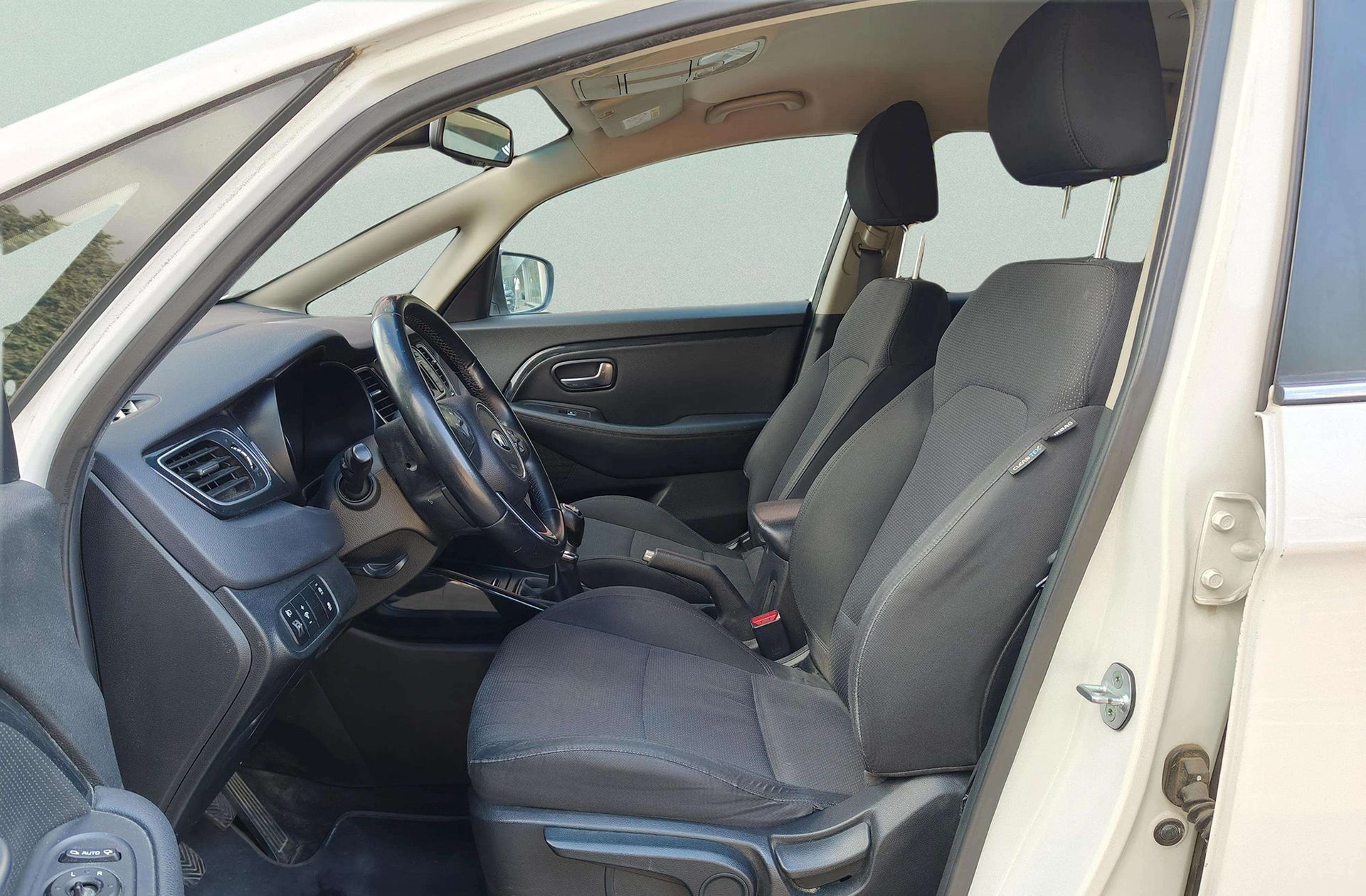 Kia Carens 1.7 CRDi VGT Eco-Dynamic Drive - foto 8