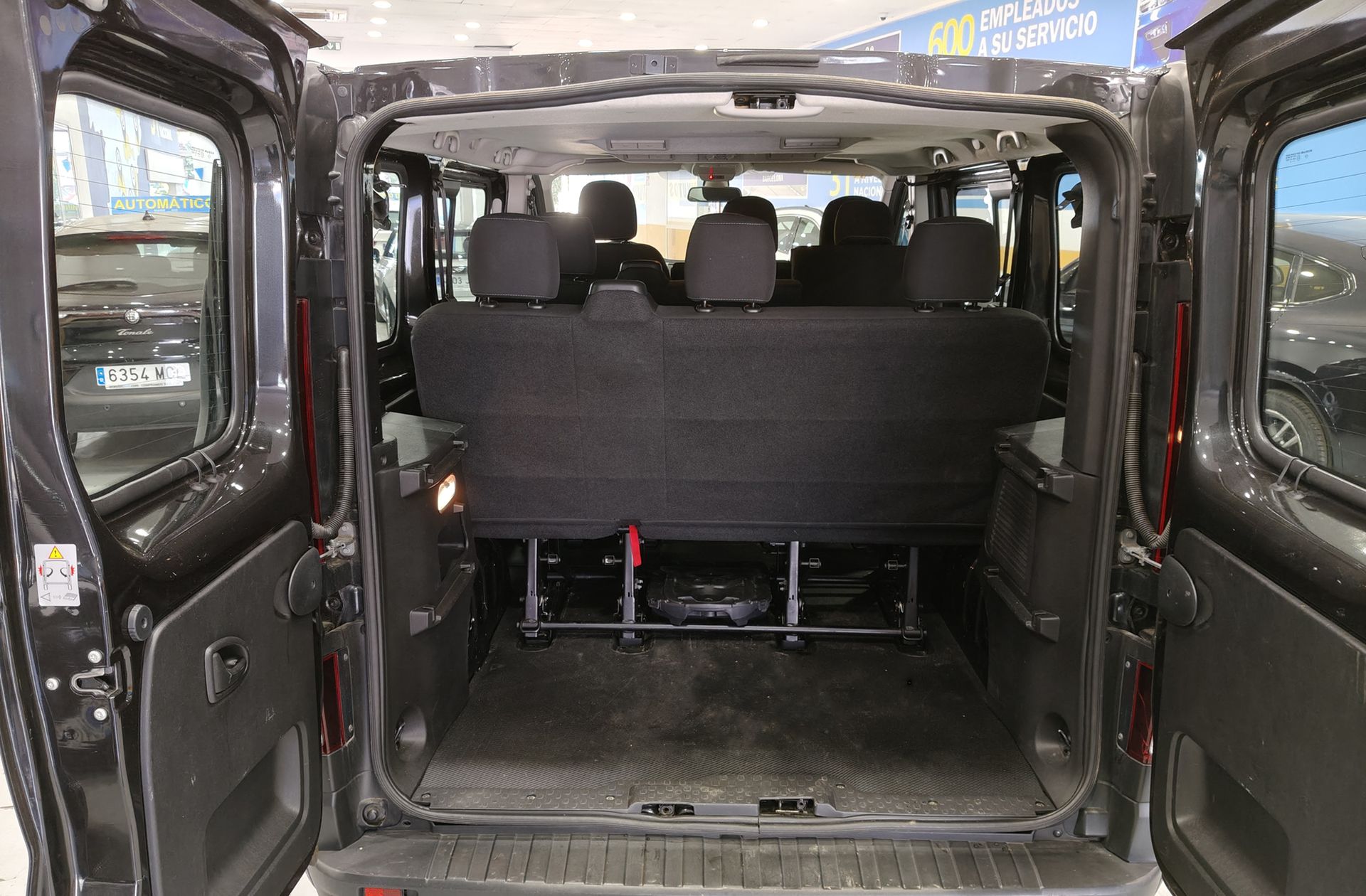 Opel Vivaro 1.6CDTI L1 2.7t Combi-9 plazas - foto 12