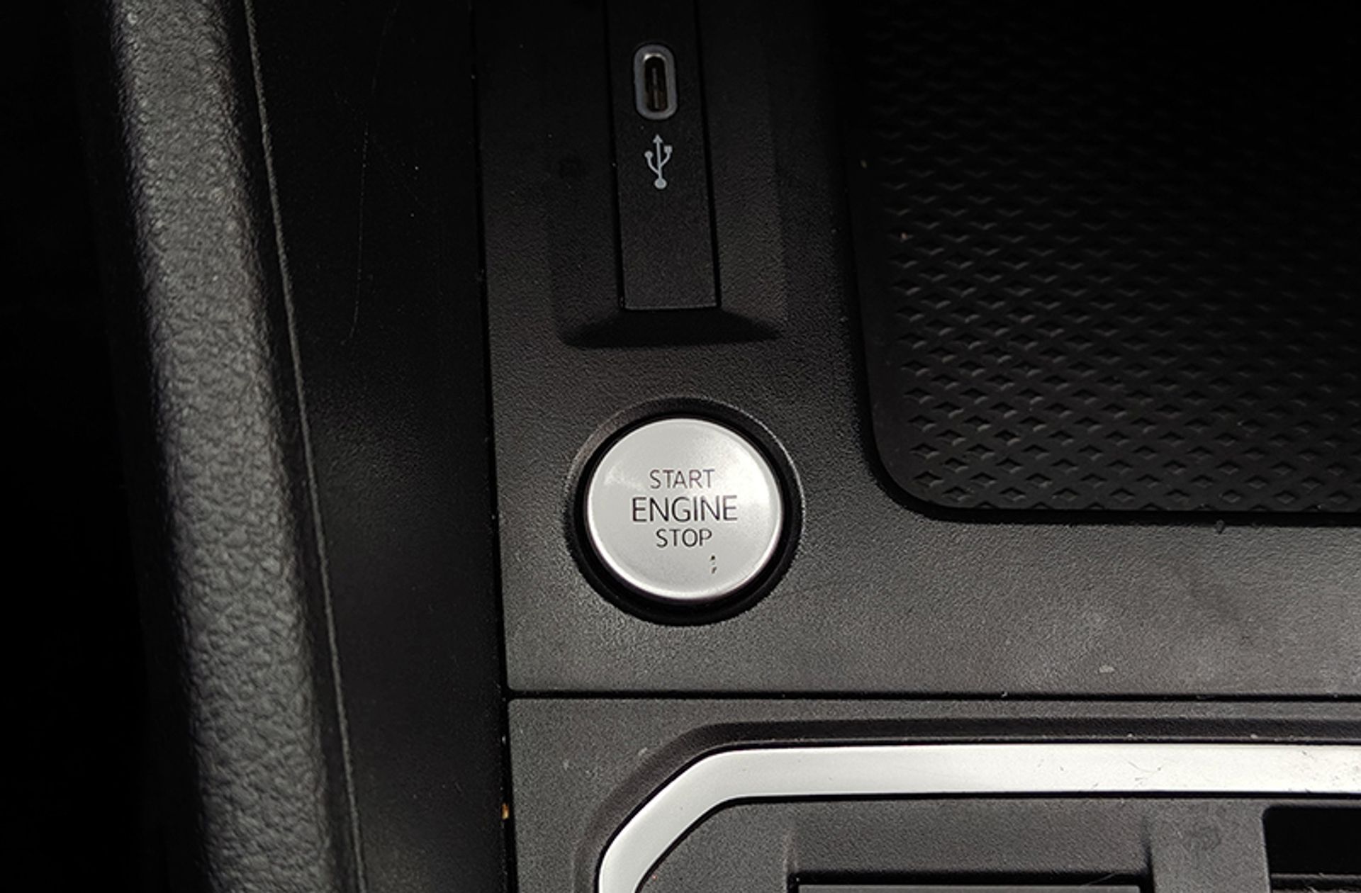 Ford Grand Tourneo Connect 2.0 EcoBlue Titanium - foto 29