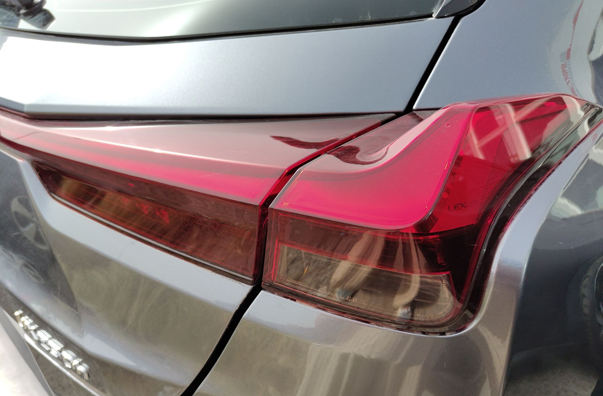 Lexus UX 250h Business 2WD - foto 14