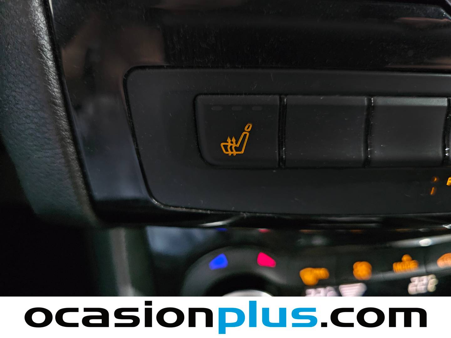 Foto Infiniti Q30 Infiniti Q30 2.2D Premium 7DCT (170 CV)