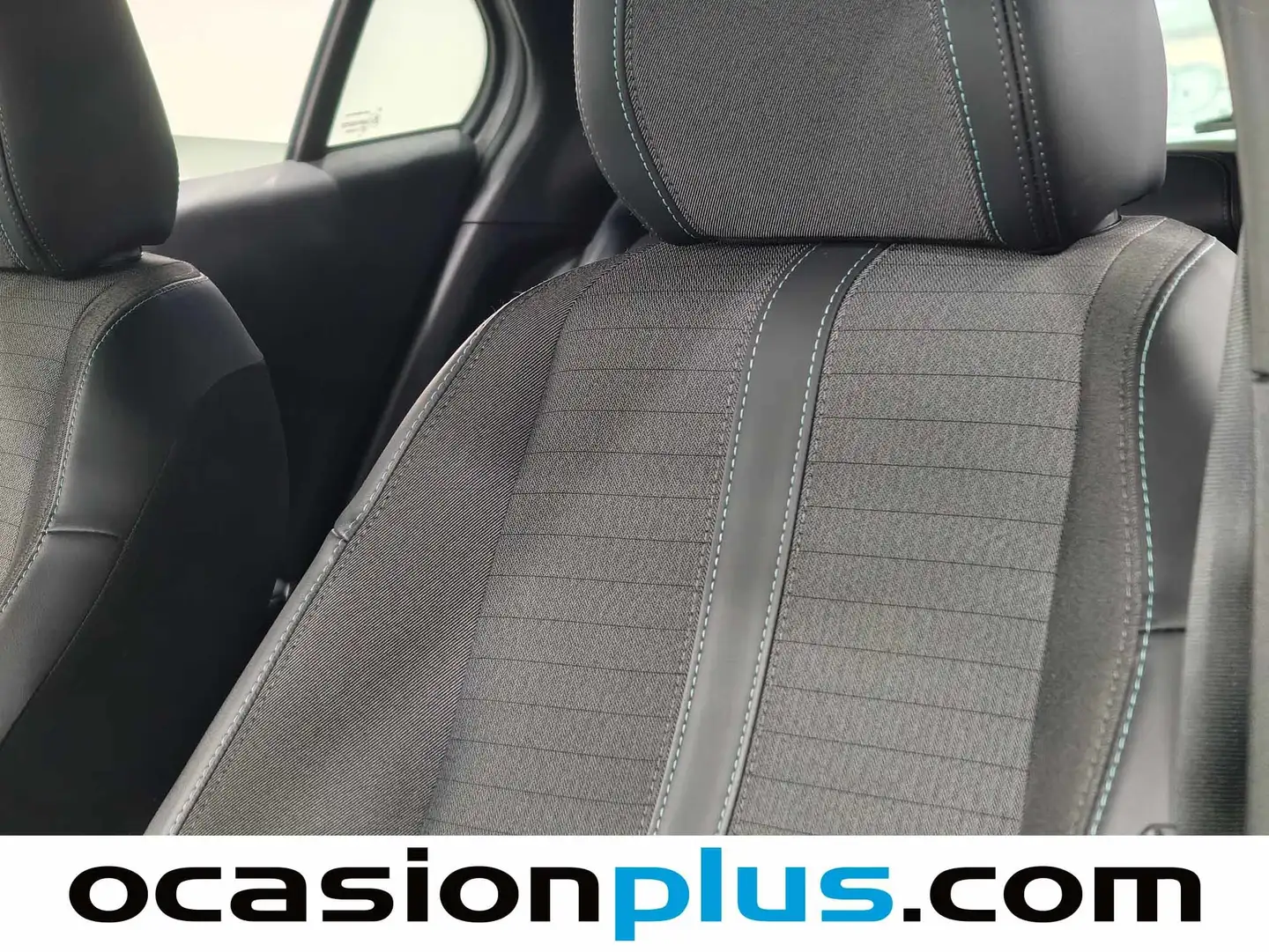 Foto Peugeot 2008 Peugeot 2008 PureTech 100 S&S Allure (100 CV)