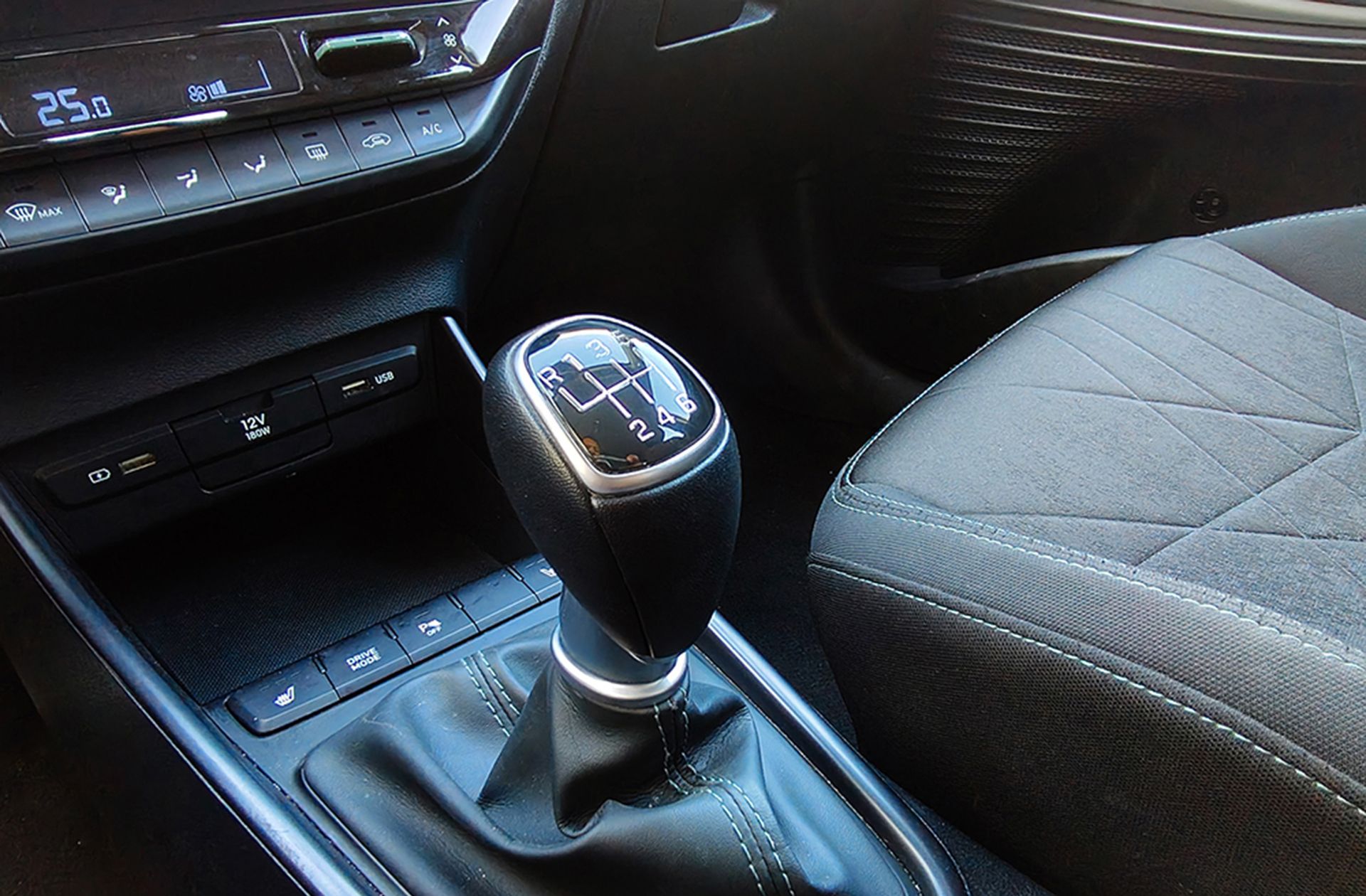 Hyundai Bayon 1.0 T-GDi 48V Tecno - foto 5