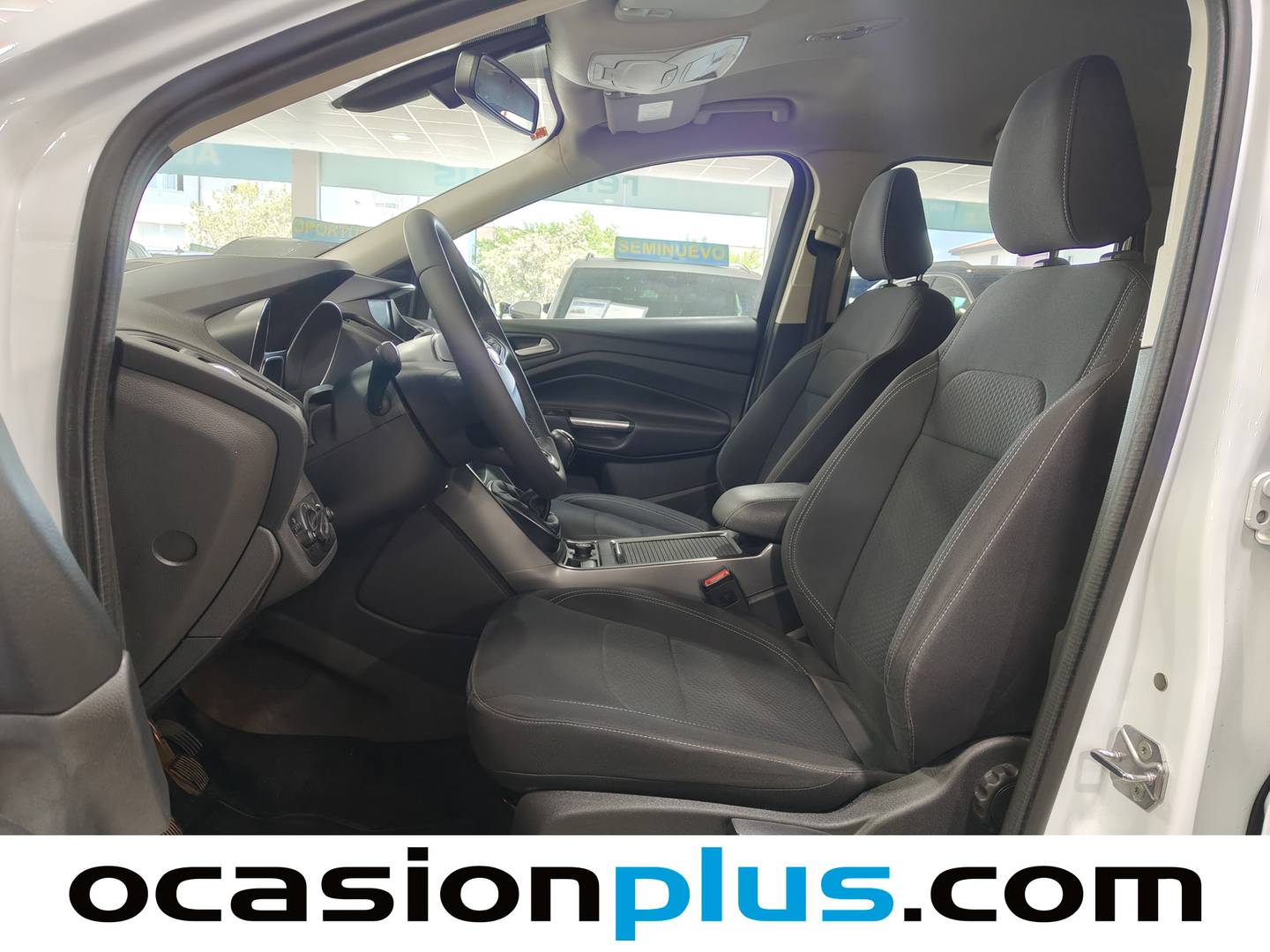 Foto asientos delanteros Ford Kuga Ford Kuga 1.5 EcoBoost Trend+ 4x2 (150 CV)