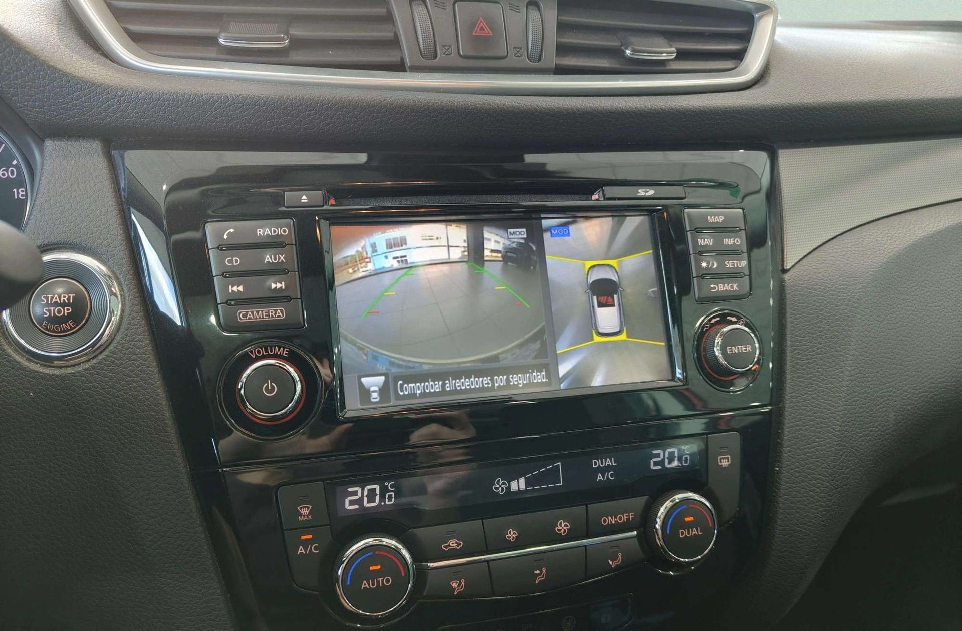 Nissan Qashqai DIG-T 115 N-Connecta Xtronic - foto 9