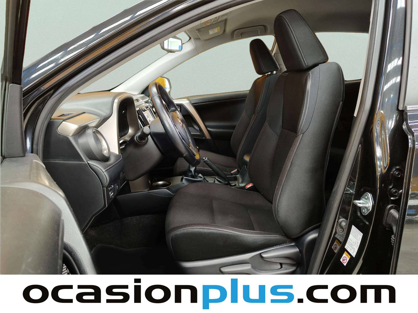 Foto asientos delanteros Toyota Rav4 Toyota Rav4 120D Advance 4x2 (124 CV)