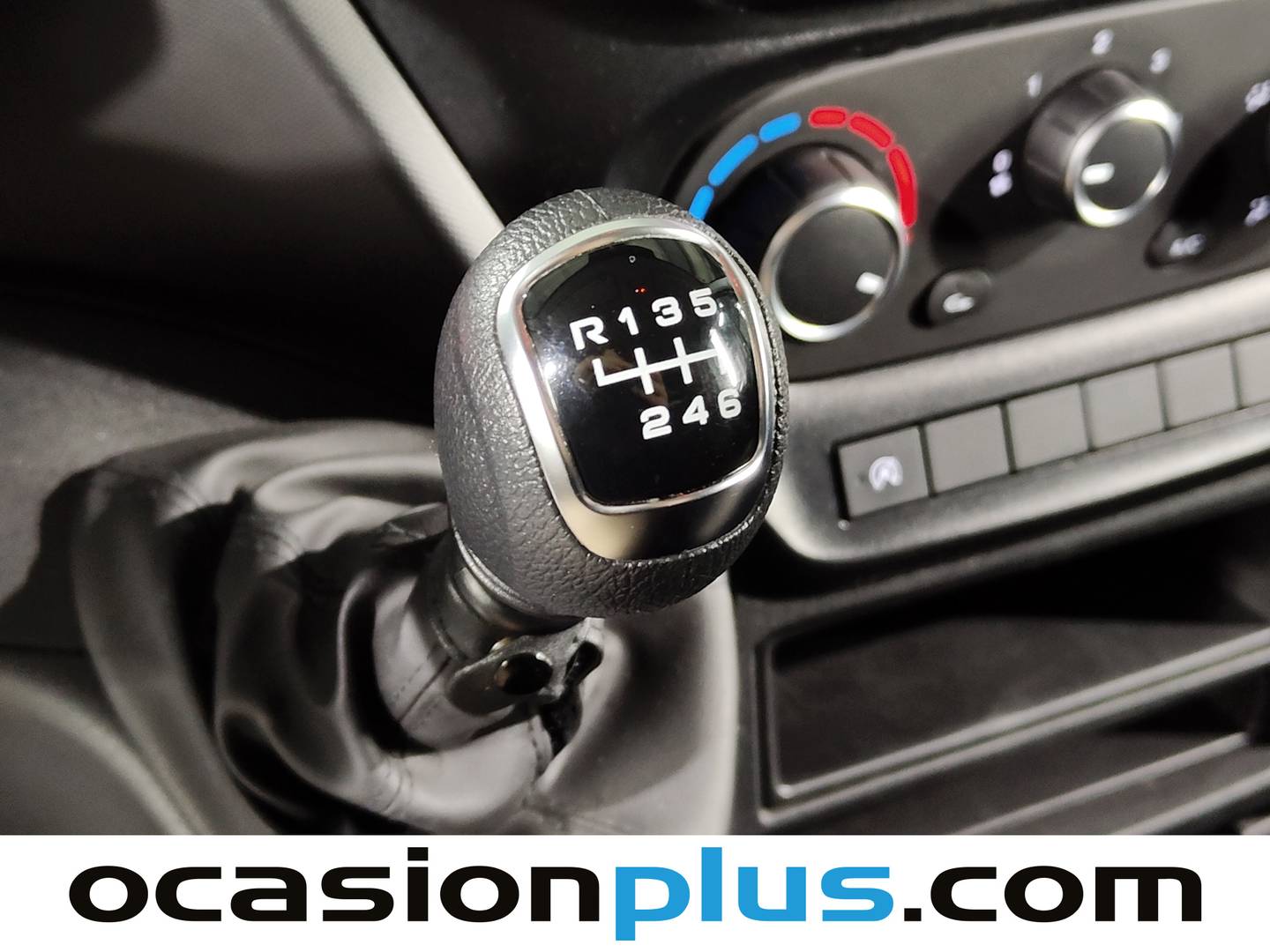 Foto Iveco Daily Iveco Daily 35S 16 V 3520L/H2 (156 CV)