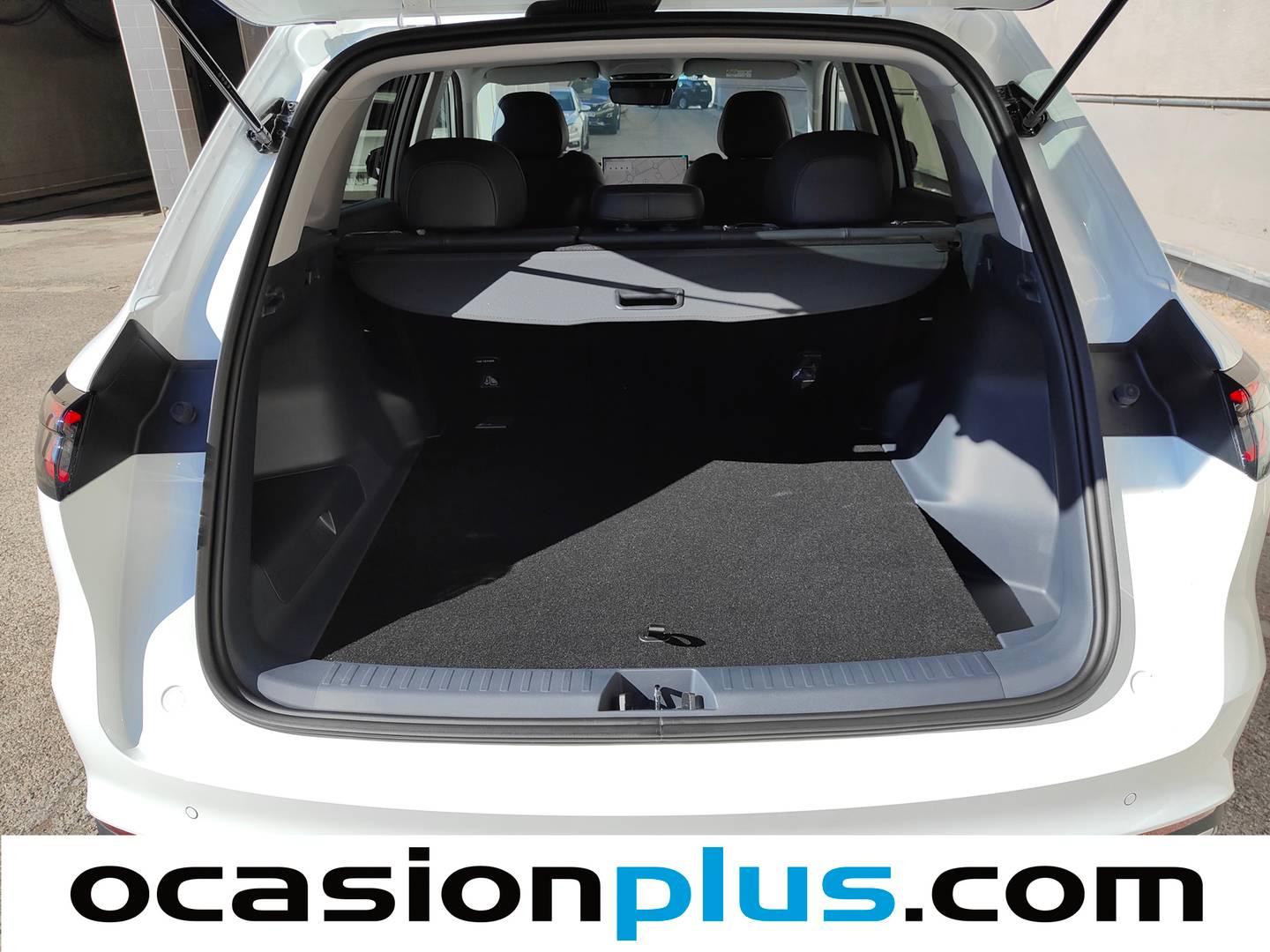 Fotos maletero Geely Starray EM-i Geely Starray EM-i 1.5 PHEV PRO (262 CV)