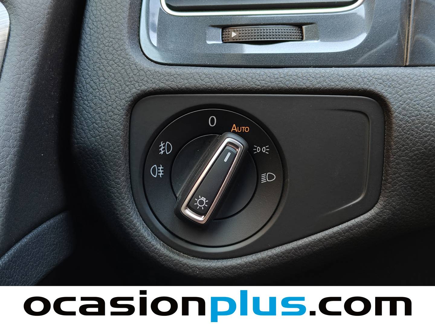 Foto Volkswagen Golf Volkswagen Golf Advance 2.0 TDI (150 CV) DSG