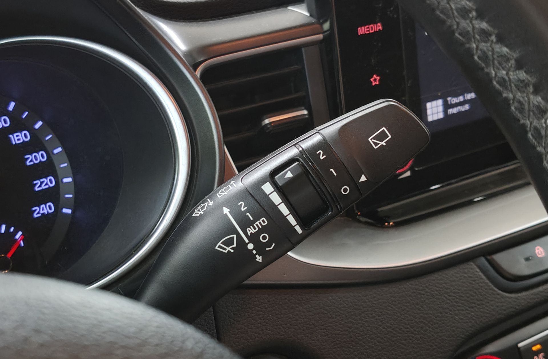 Kia Ceed 1.6 MHEV iMT Drive - foto 32
