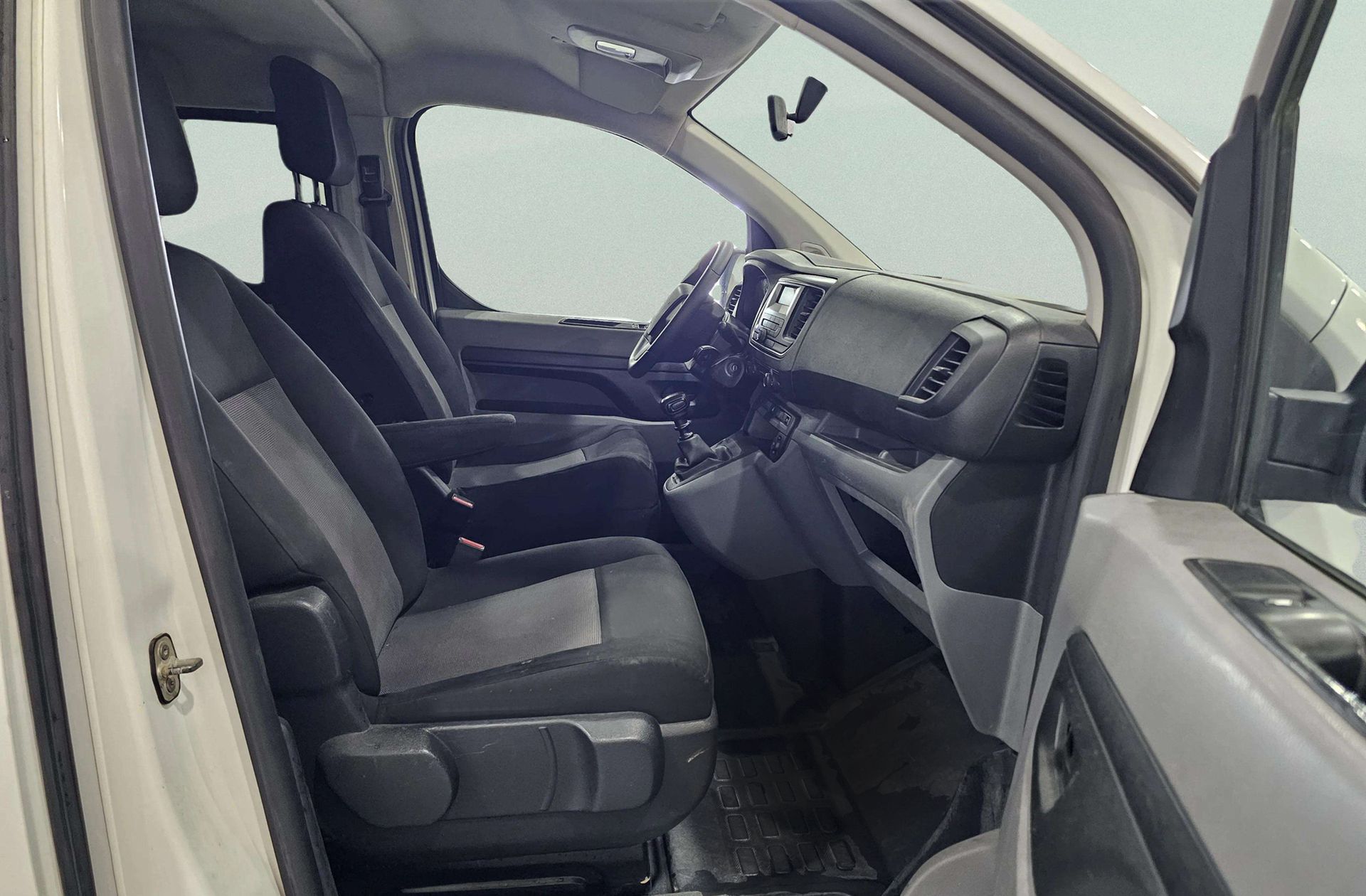 Citroën Jumpy Combi BlueHDi 120 Talla M Confort - foto 13