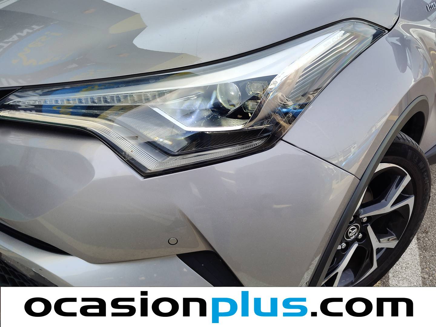 Toyota C-HR Toyota C-HR 1.8 125H Dynamic Plus (122 CV) 2017