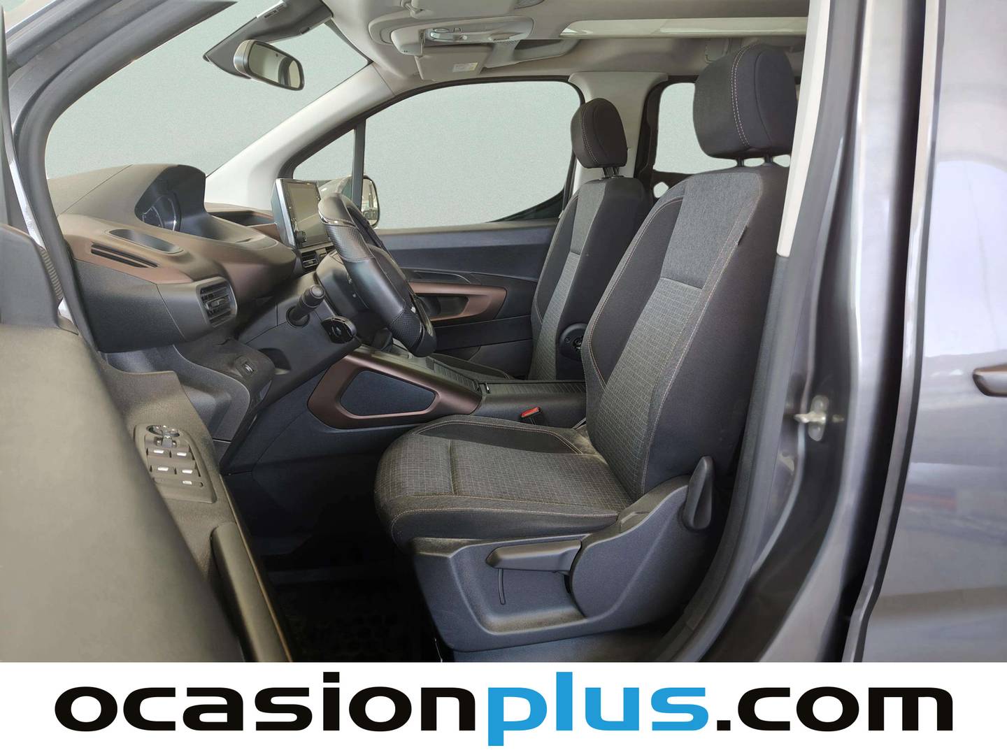 Foto asientos delanteros Peugeot Rifter Peugeot Rifter BlueHDi 130 GT Line Standard (130 CV) Semi-Camperizada 5 Plazas