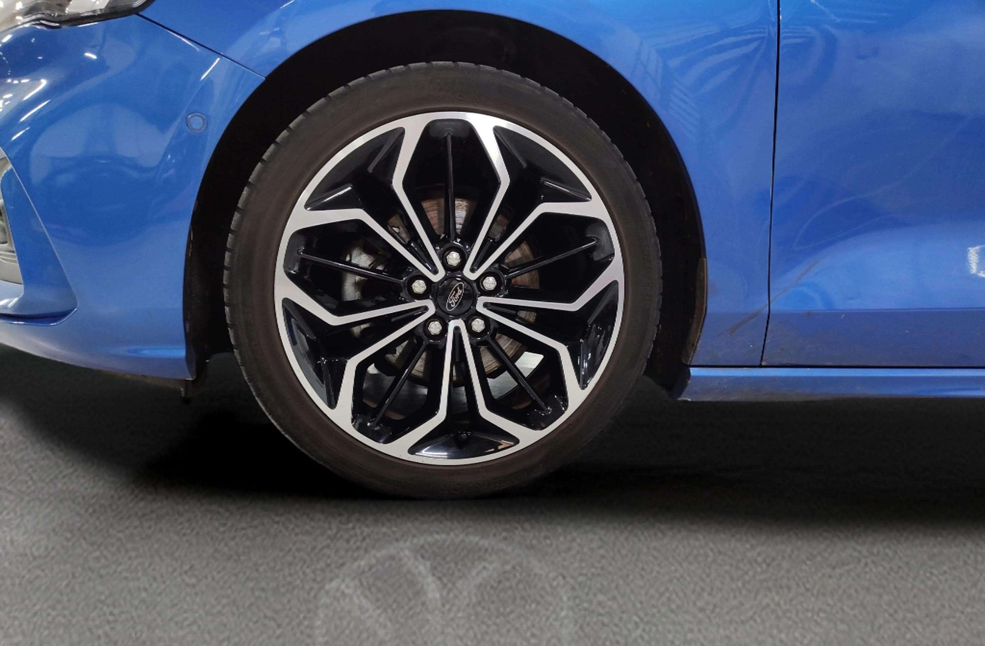 Ford Focus 1.0 EcoBoost MHEV ST-Line - foto 36