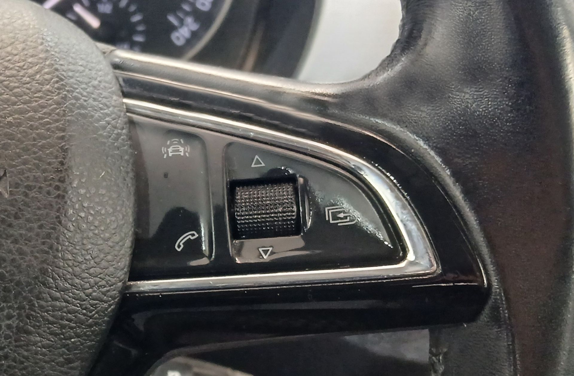 Škoda Fabia 1.4 TDI Business - foto 23