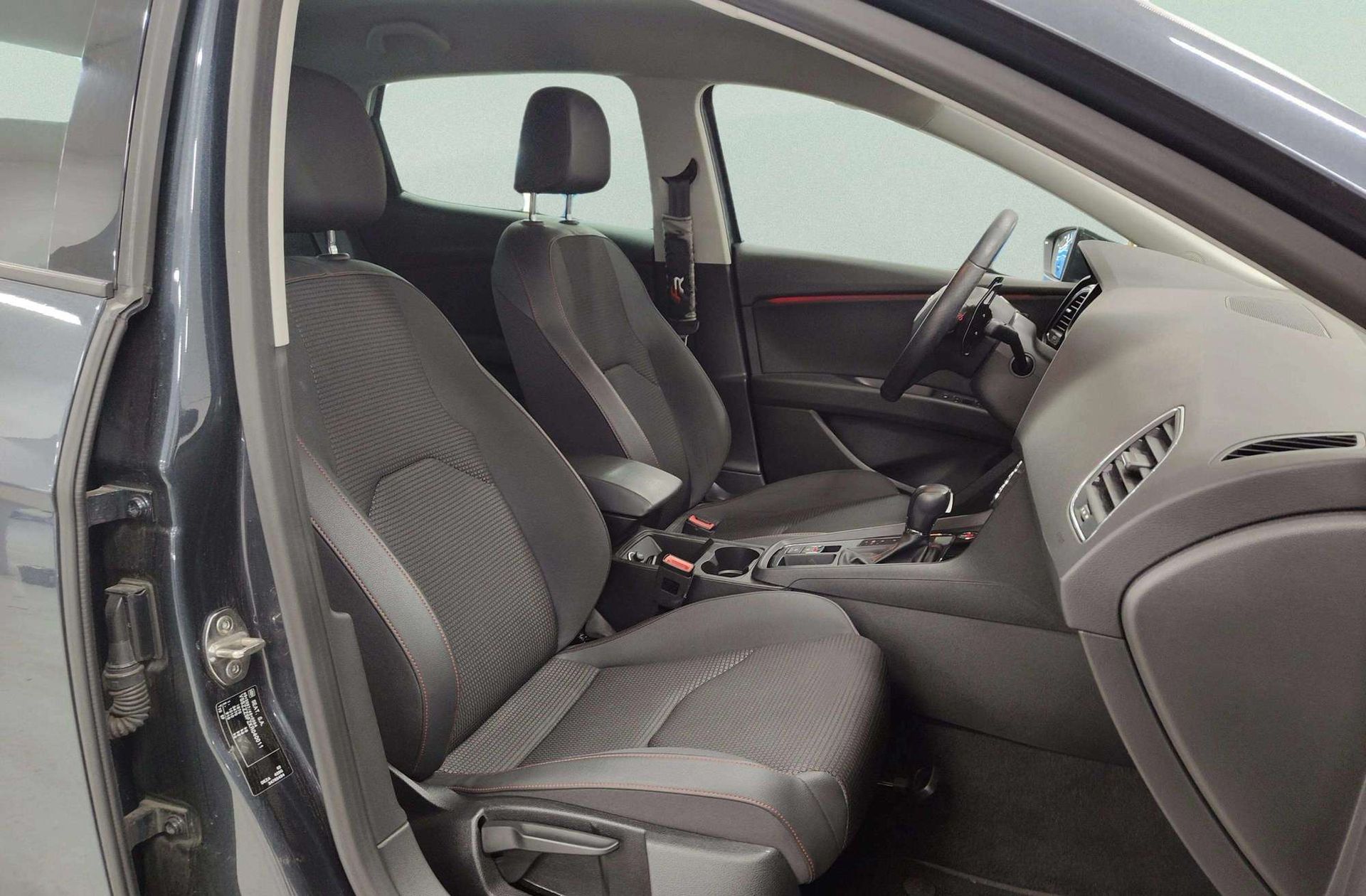 SEAT León 2.0 TSI FR Edition Plus DSG - foto 22