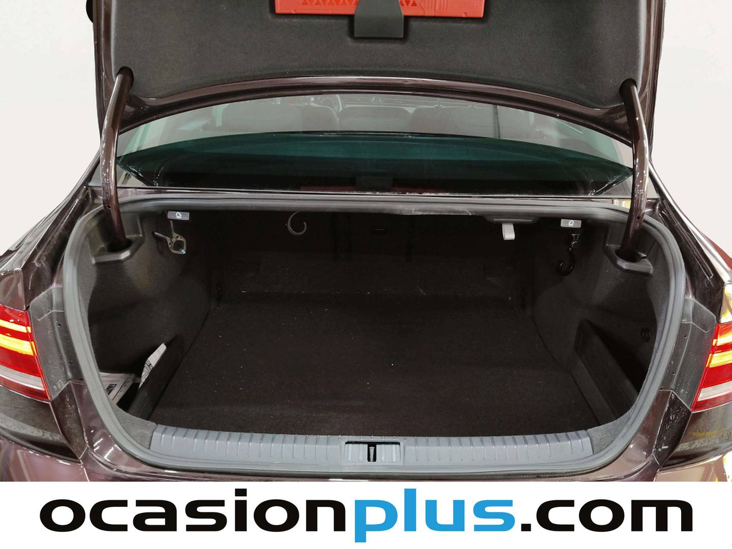 Fotos maletero Volkswagen Passat Volkswagen Passat Advance 1.6 TDI (120 CV)