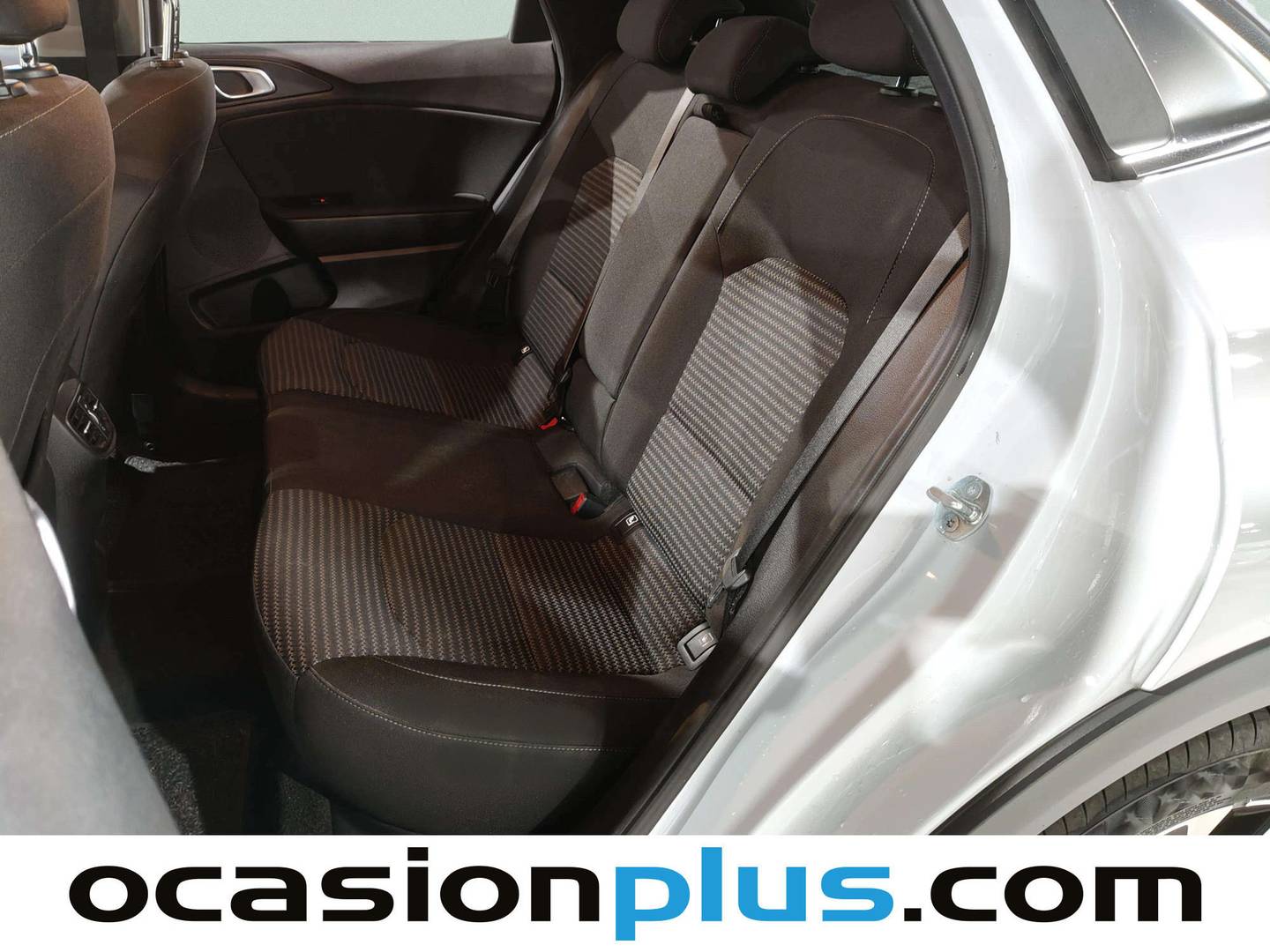 Foto asientos traseros KIA XCeed KIA XCeed 1.0 T-GDi Drive (100 CV)