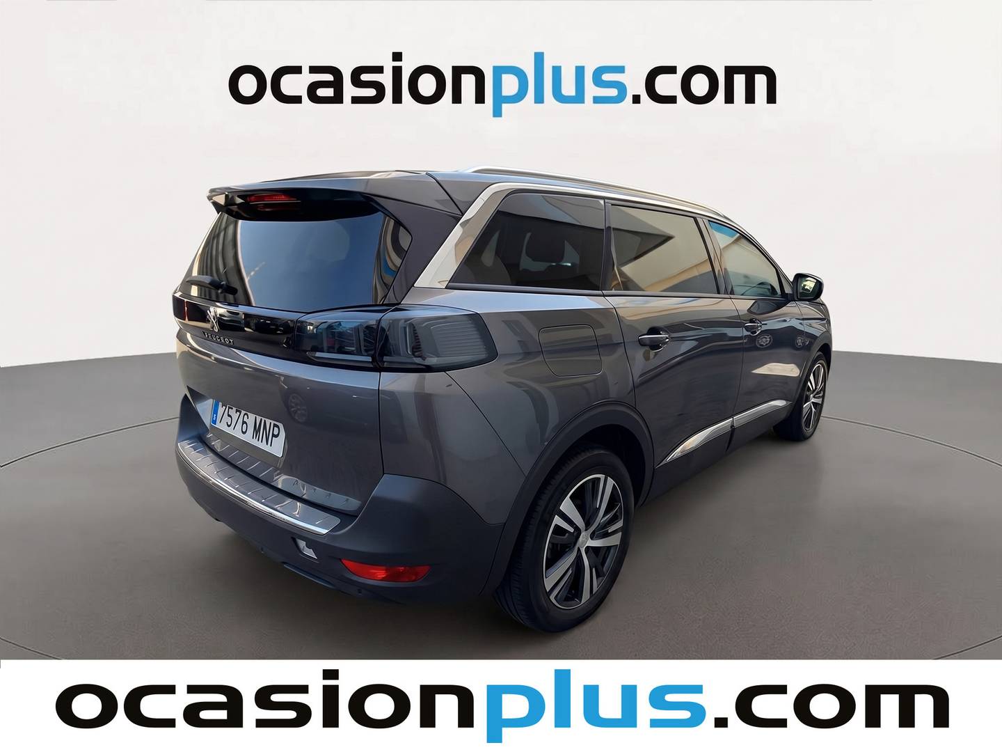 Foto trasera Peugeot 5008 Hybrid Peugeot 5008 Hybrid 1.2 Allure Pack eDCS6 (136 CV) derecha