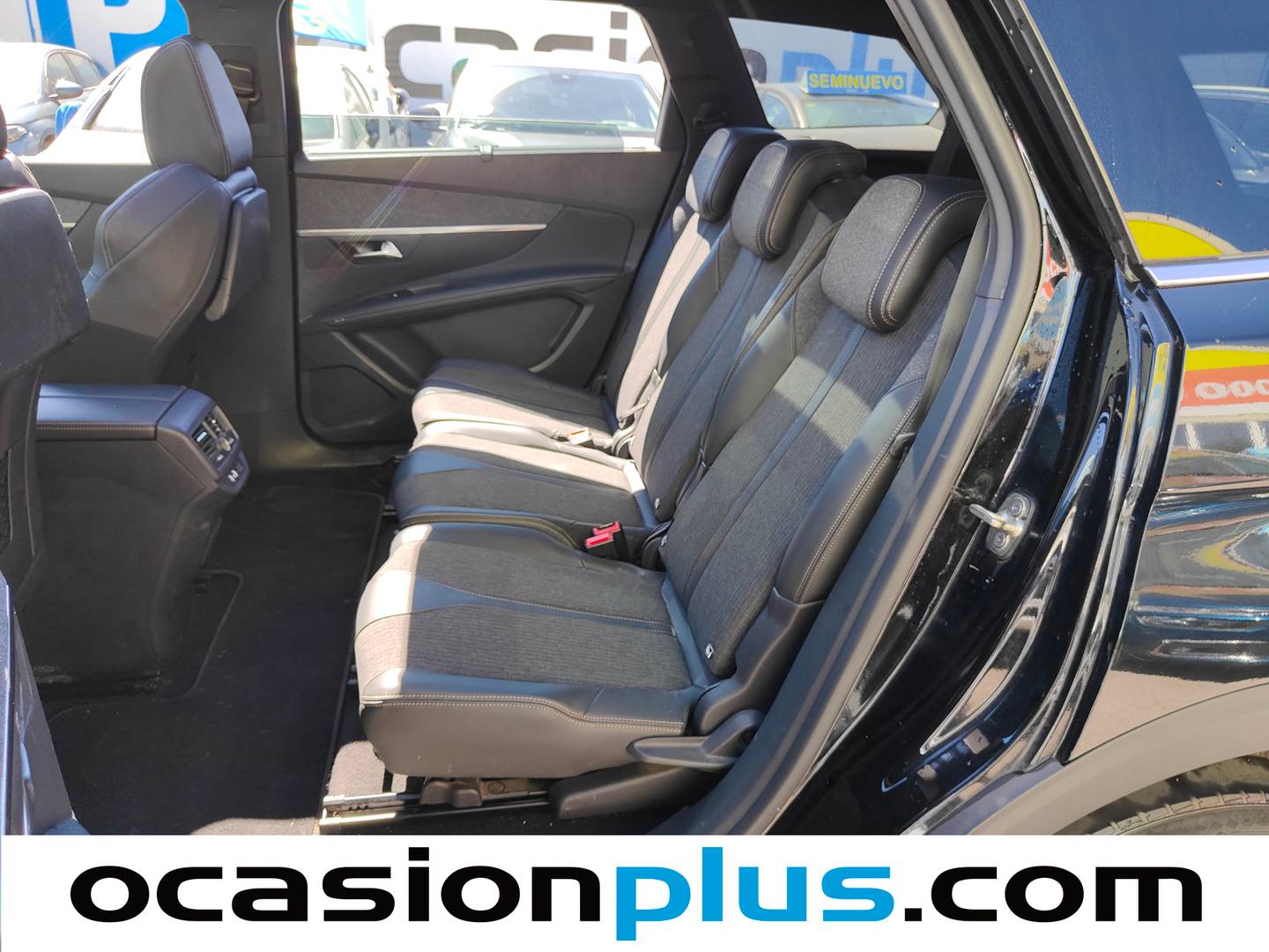 Foto asientos traseros Peugeot 5008 Peugeot 5008 BlueHDI 130 S&S GT-Line EAT8 (130 CV) 7 Plazas