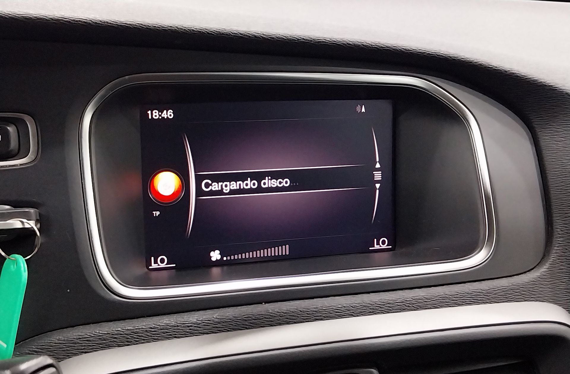 Volvo V40 D2 Kinetic - foto 29