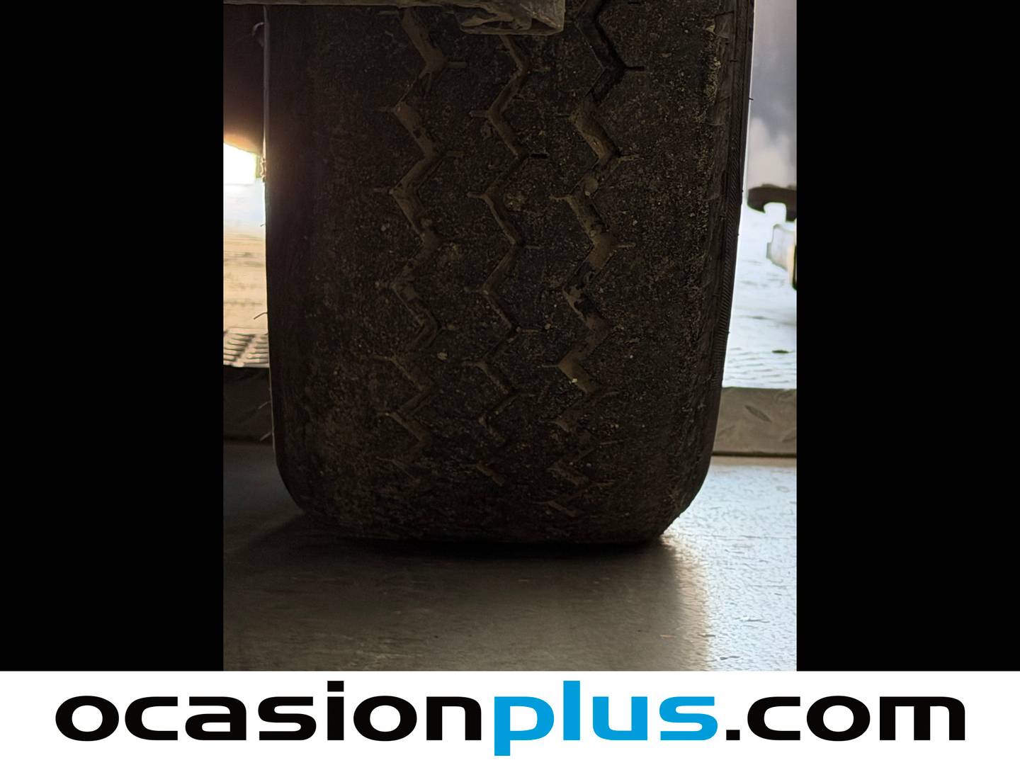 Iveco Daily Iveco Daily 2.3 TD 35S 16S V 3520L/H2 Blue Power (156 CV) 3 Plazas Camperizada km 0